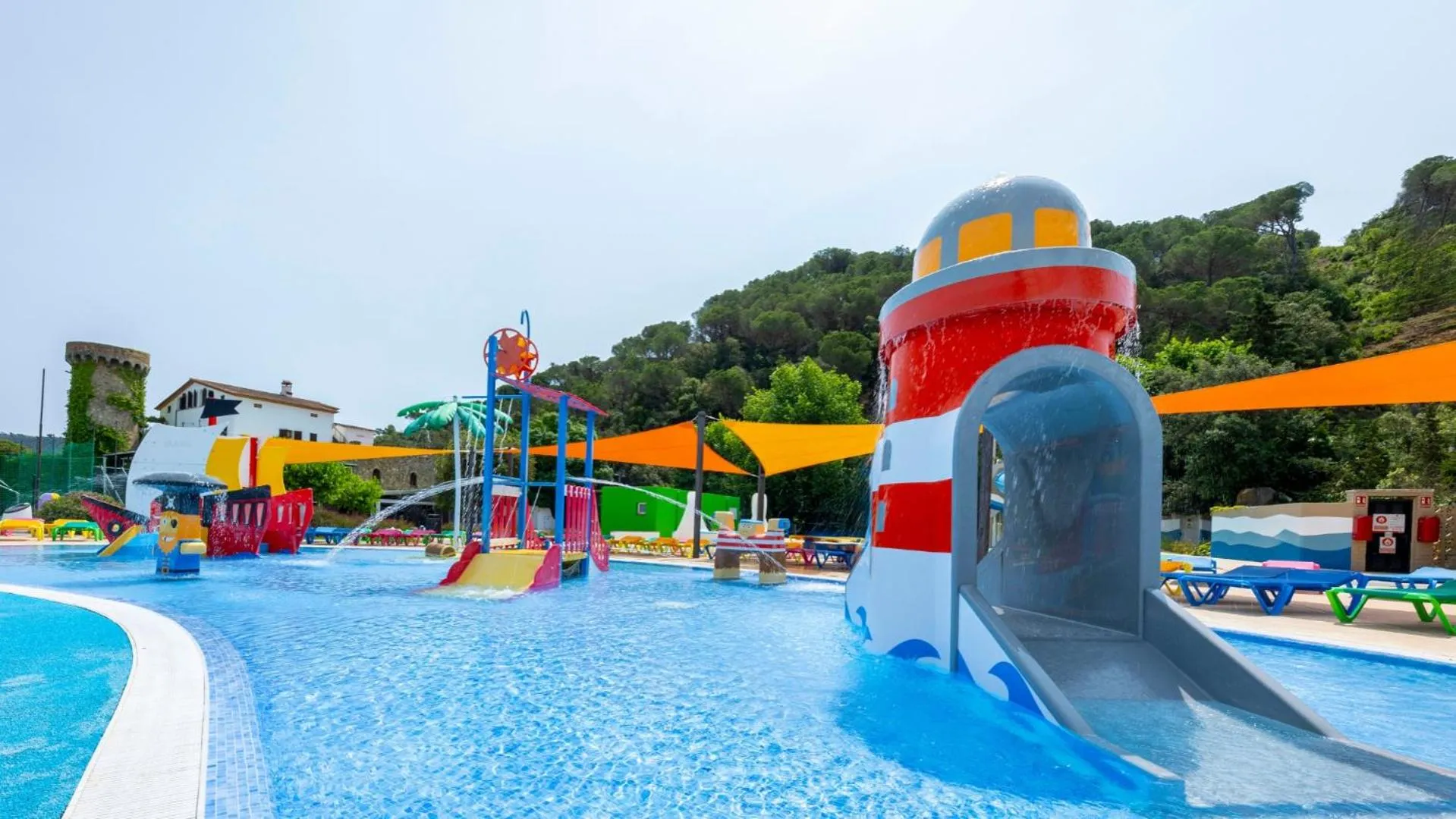 Swimming pool in Medplaya Aparthotel Sant Eloi