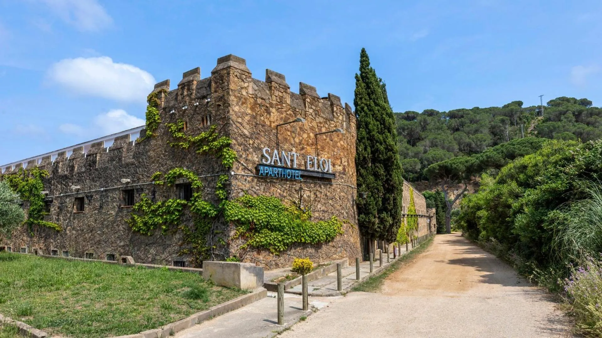 Property building in Medplaya Aparthotel Sant Eloi