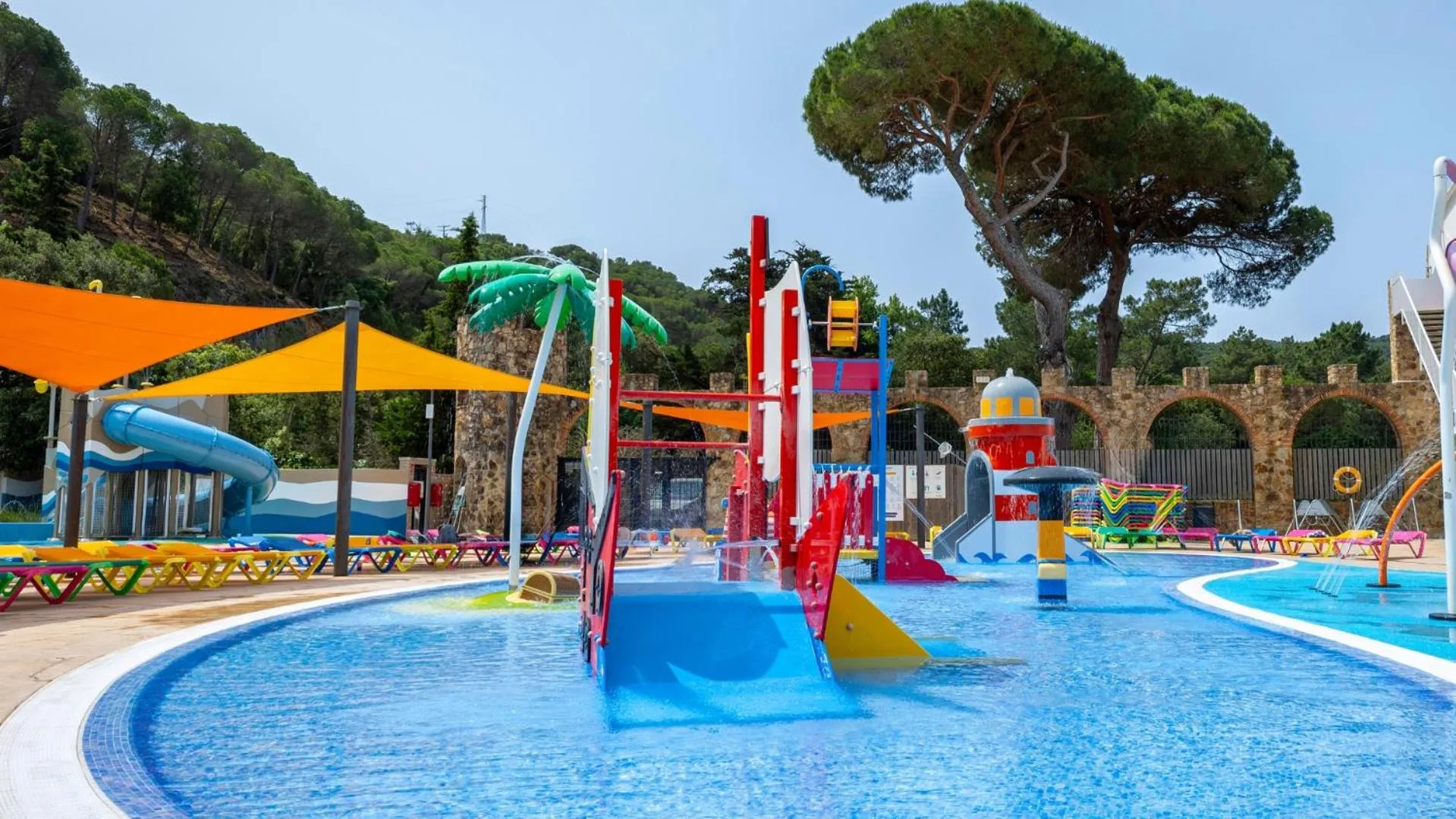 Swimming pool in Medplaya Aparthotel Sant Eloi