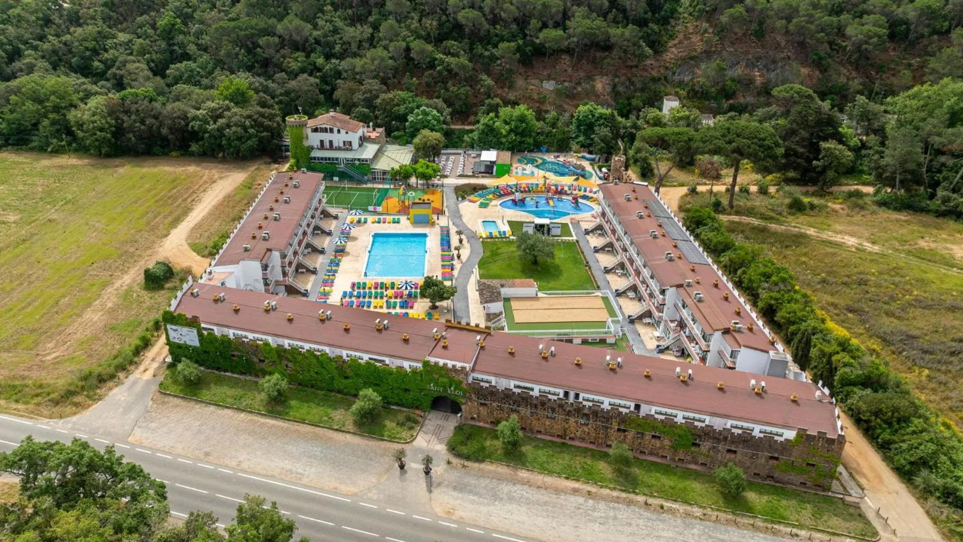 Property building in Medplaya Aparthotel Sant Eloi