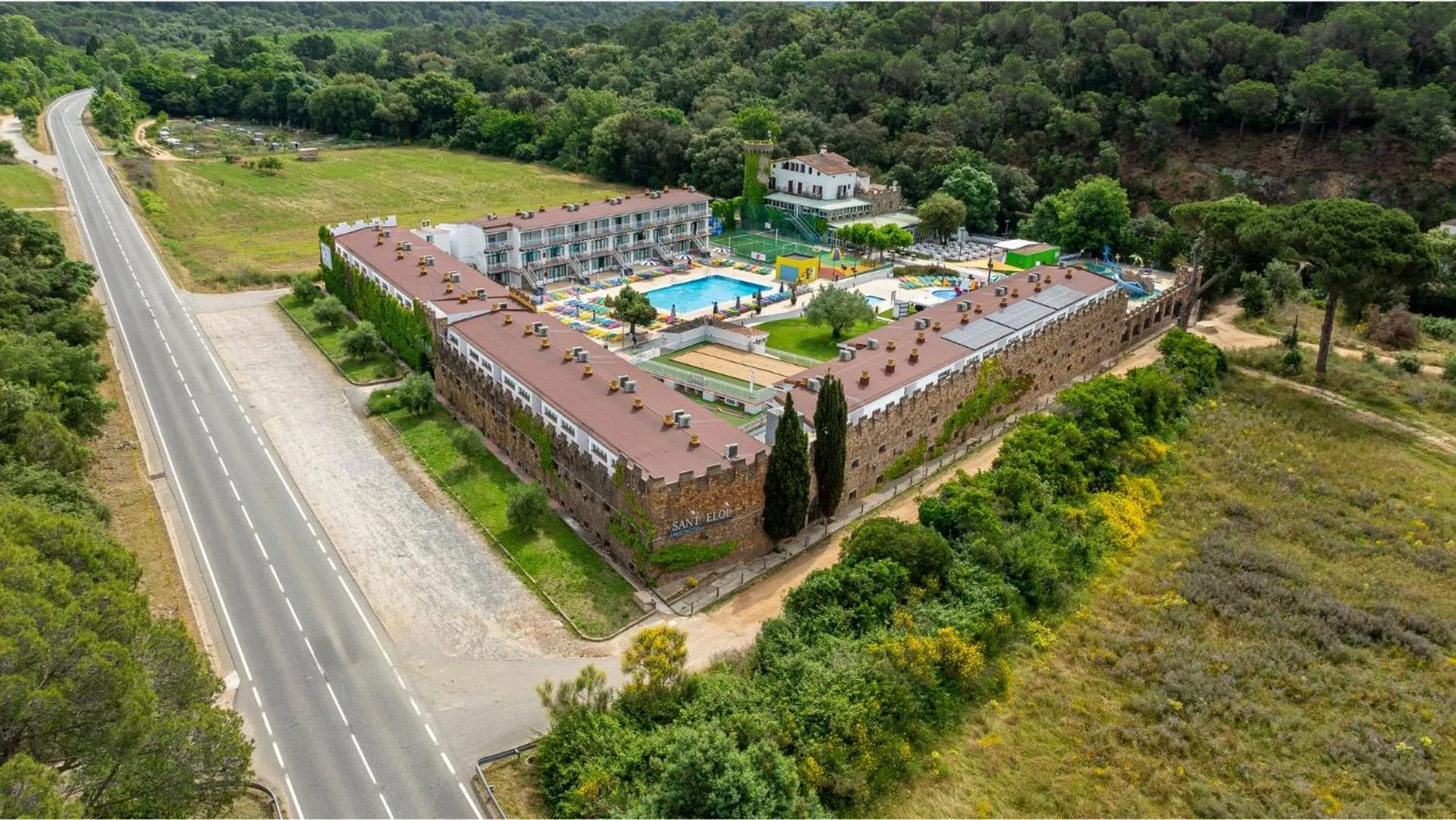 Property building in Medplaya Aparthotel Sant Eloi