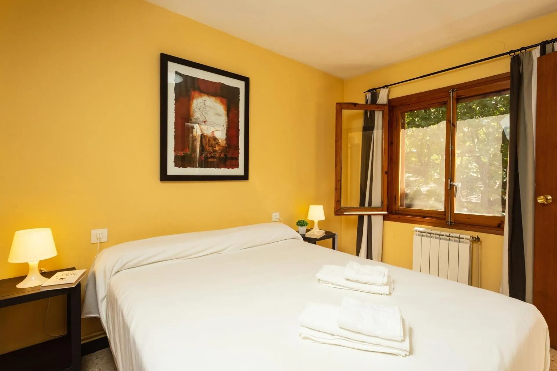 Bedroom, Bed in Hotel Rural y Apartamentos Villa Engracia