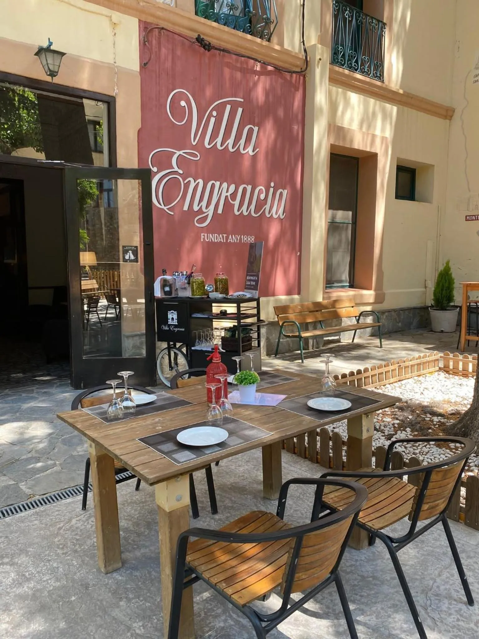 Restaurant/places to eat in Hotel Rural y Apartamentos Villa Engracia