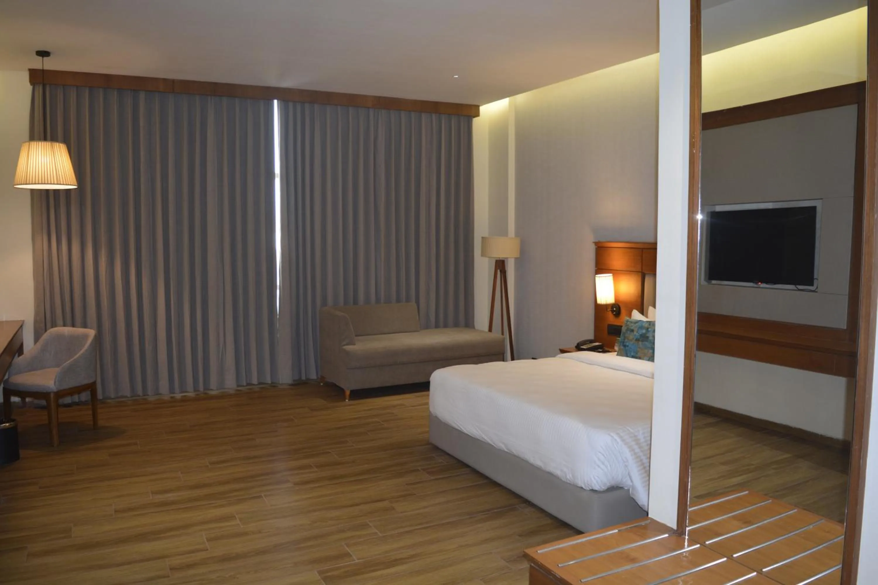 Bedroom, Bed in Sayaji Morbi