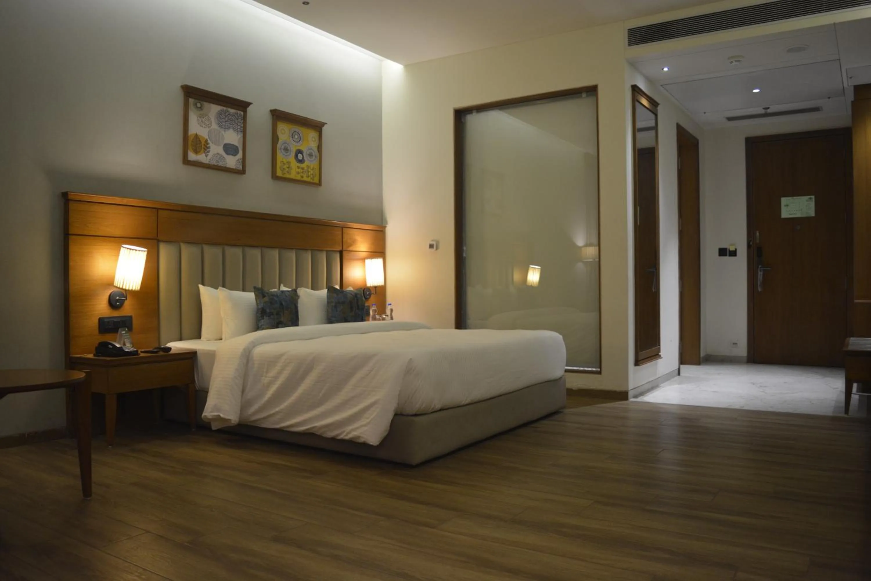 Bedroom, Bed in Sayaji Morbi