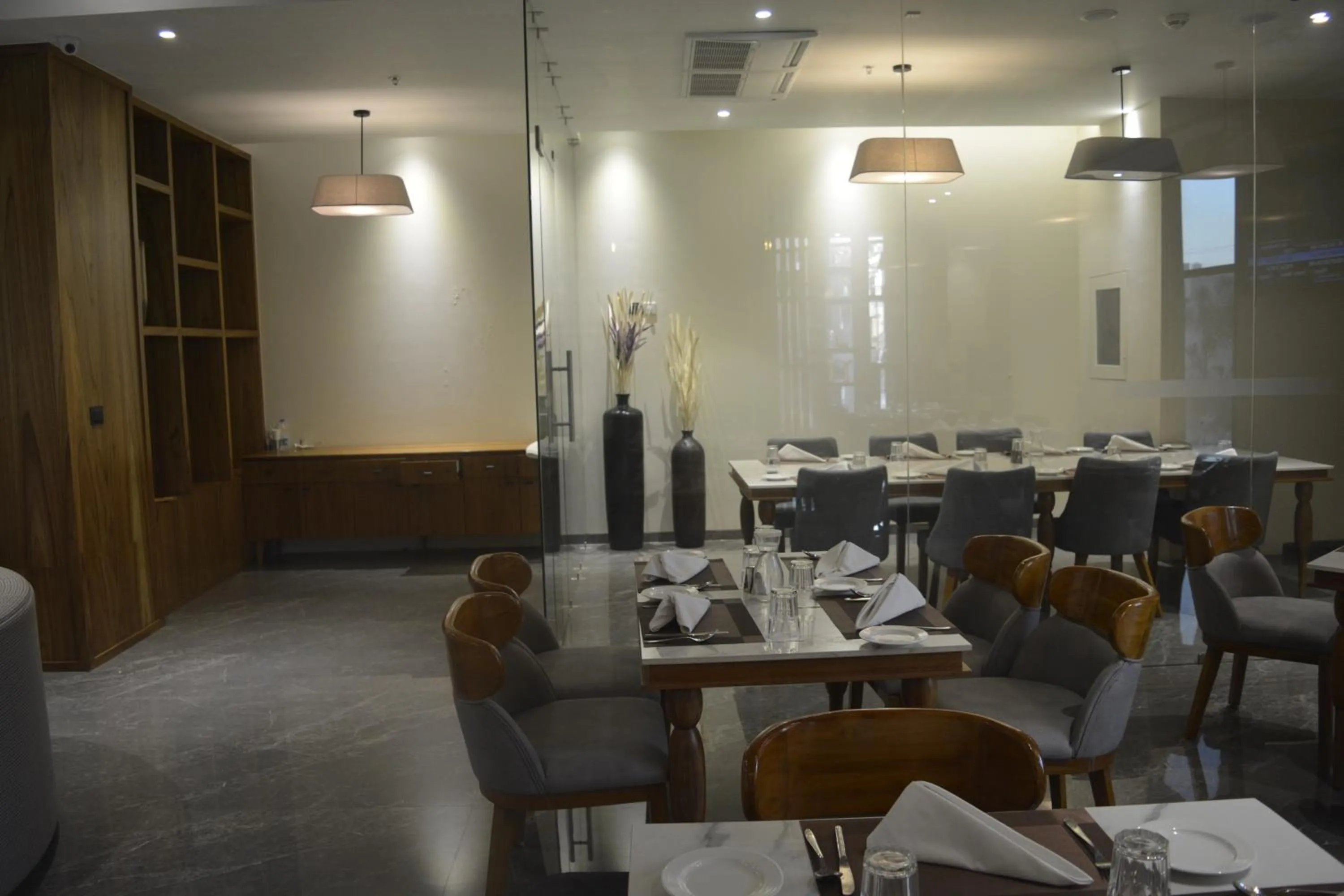 Restaurant/places to eat in Sayaji Morbi