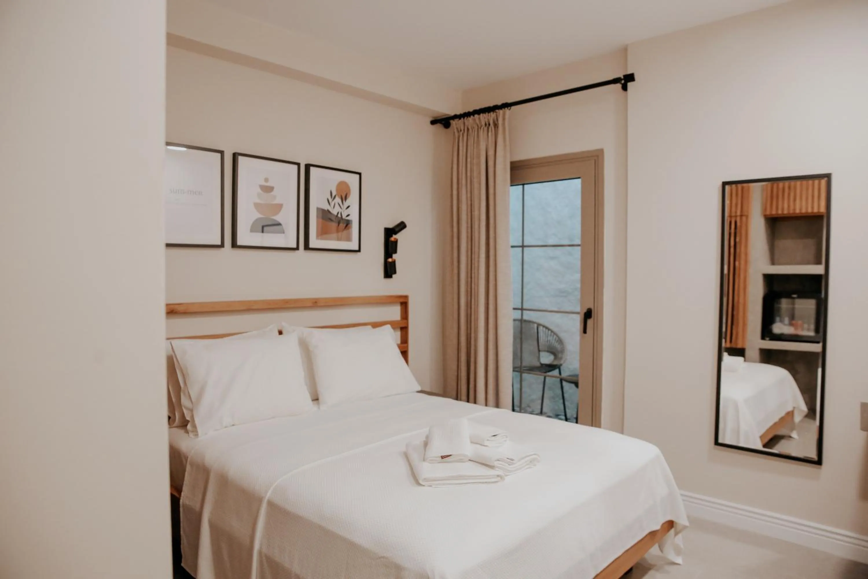 Bed in paye alaçatı butik otel