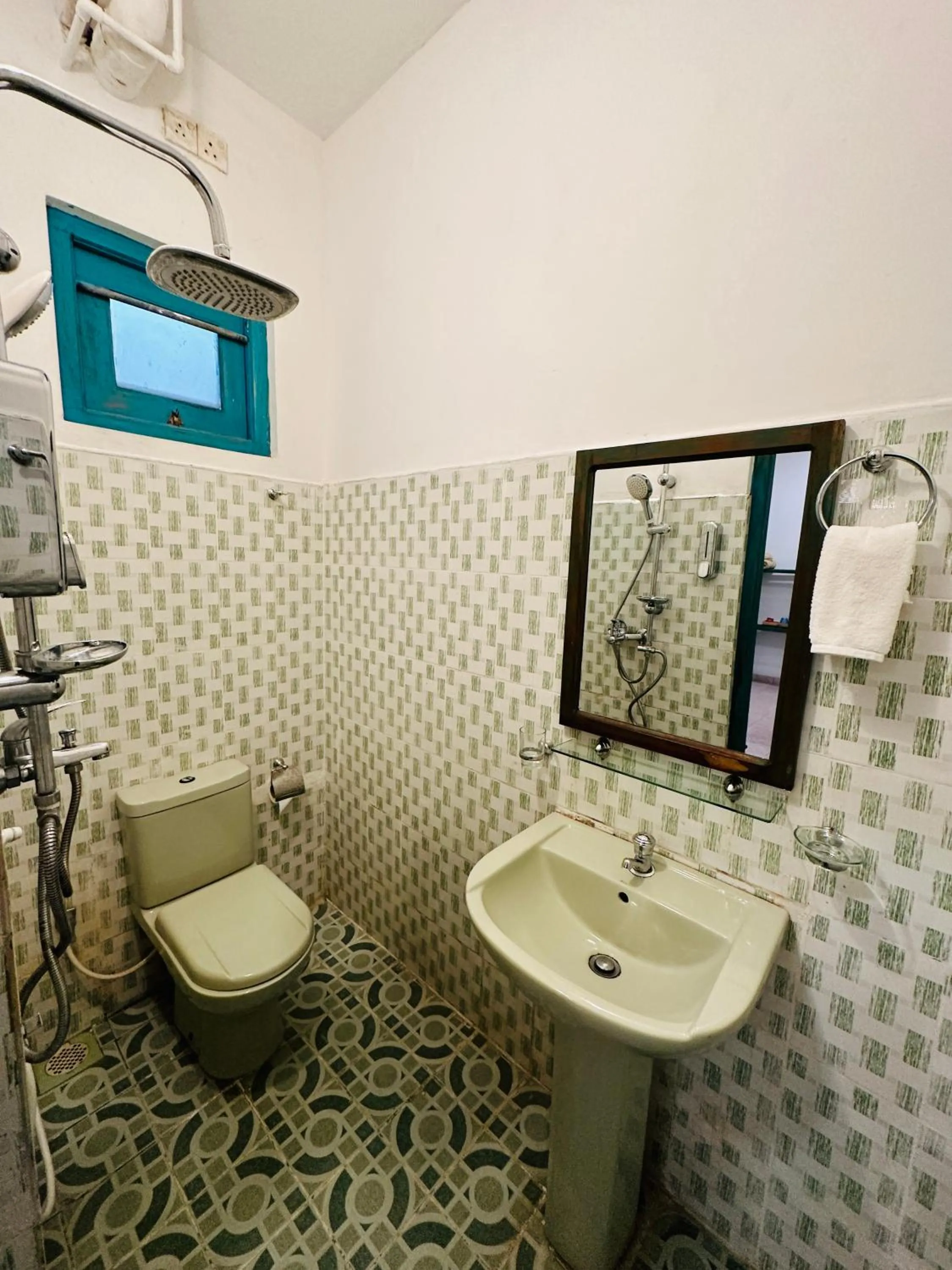 Bathroom in Moi Galle Fort by DBI