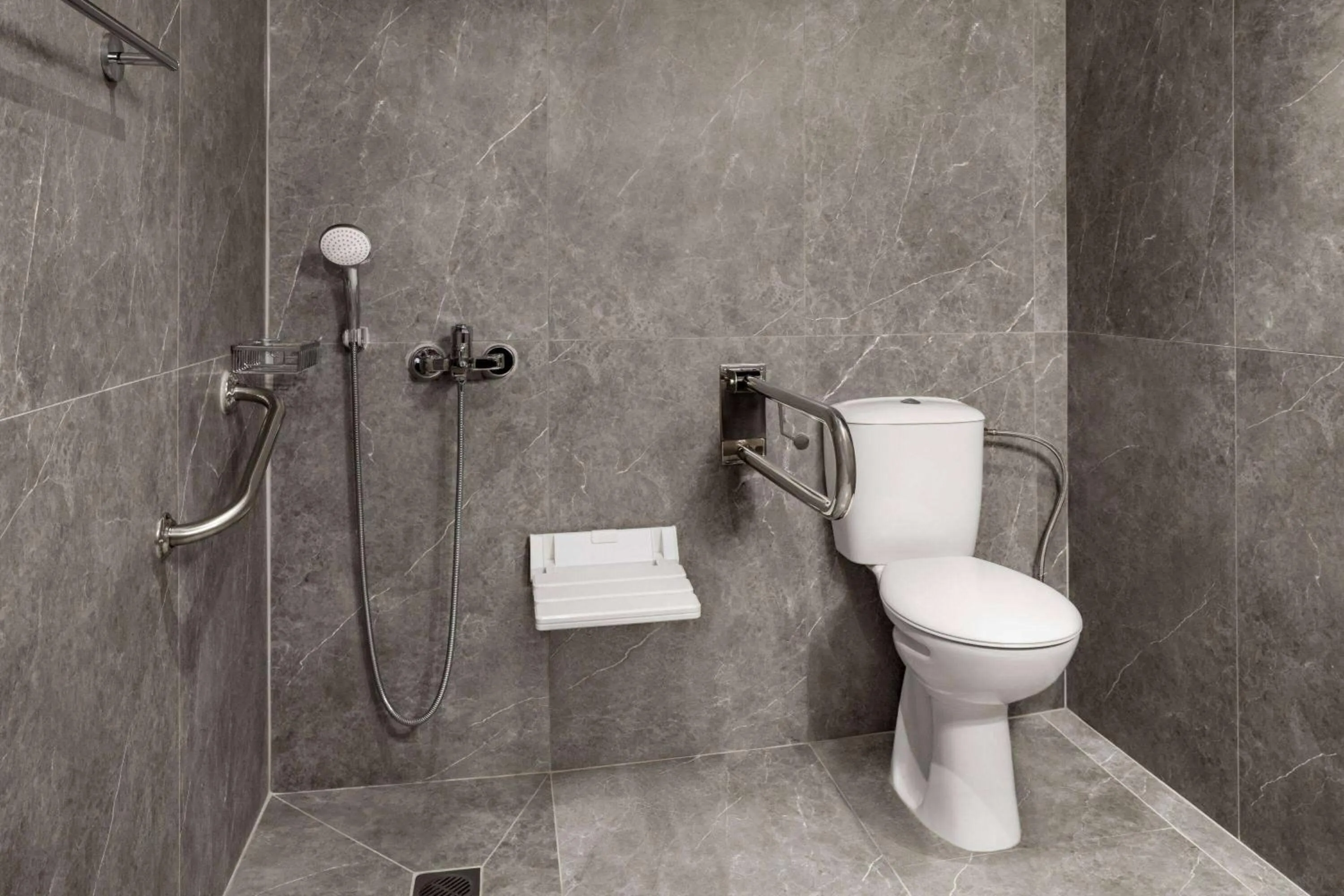 Shower in Zeus Essence Athens Central, former Athens Key