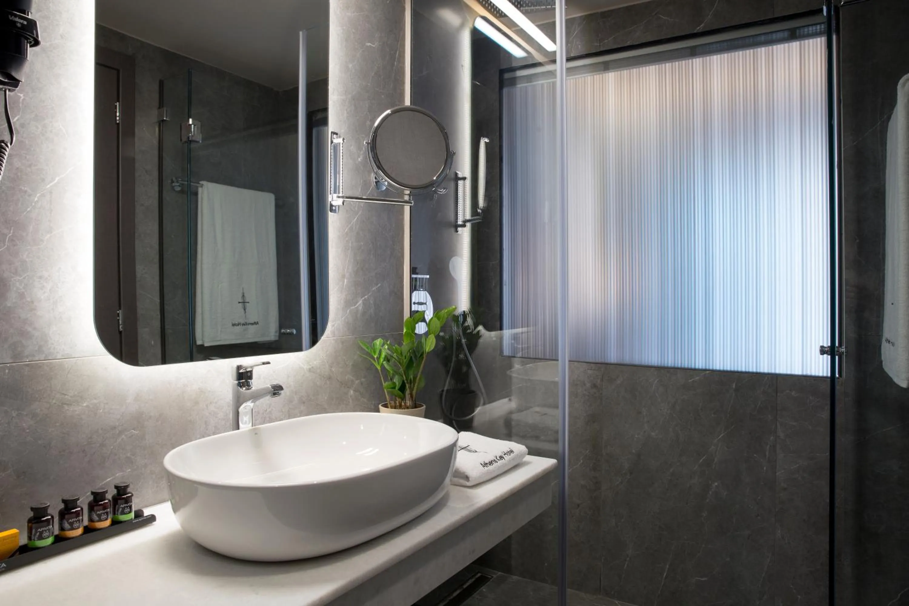 Bathroom in Zeus Essence Athens Central, former Athens Key