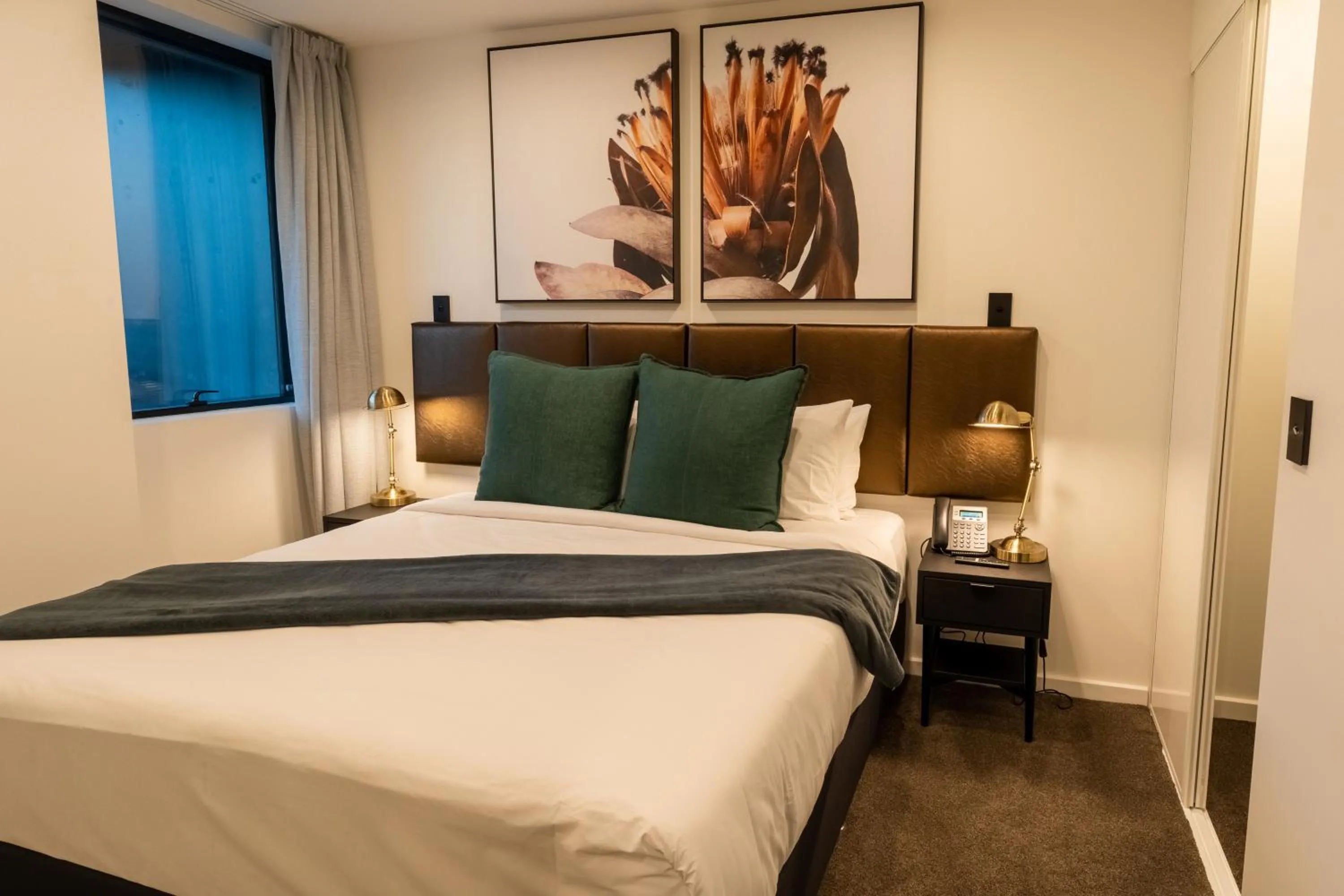 Bed in TRYP by Wyndham Wellington, Tory Street