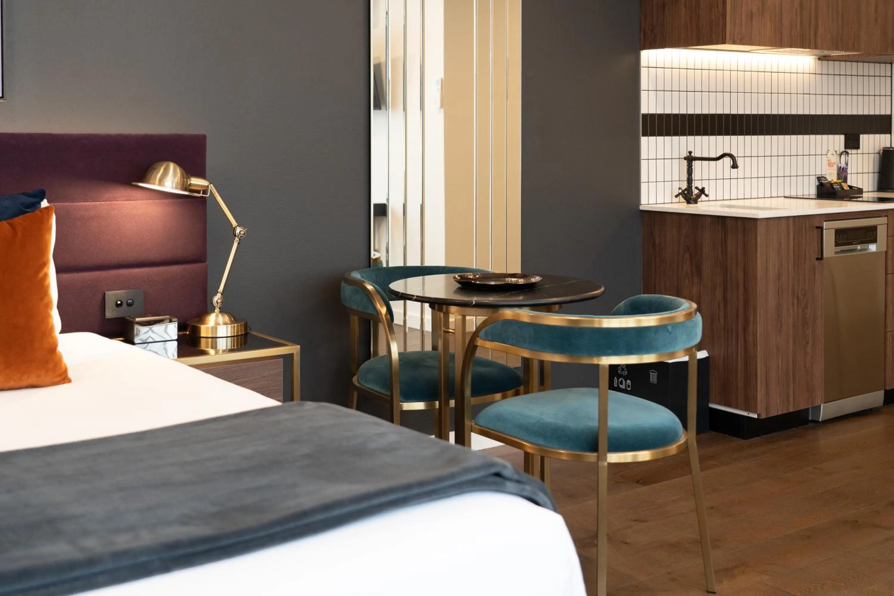 Living room, Bed in TRYP by Wyndham Wellington, Tory Street