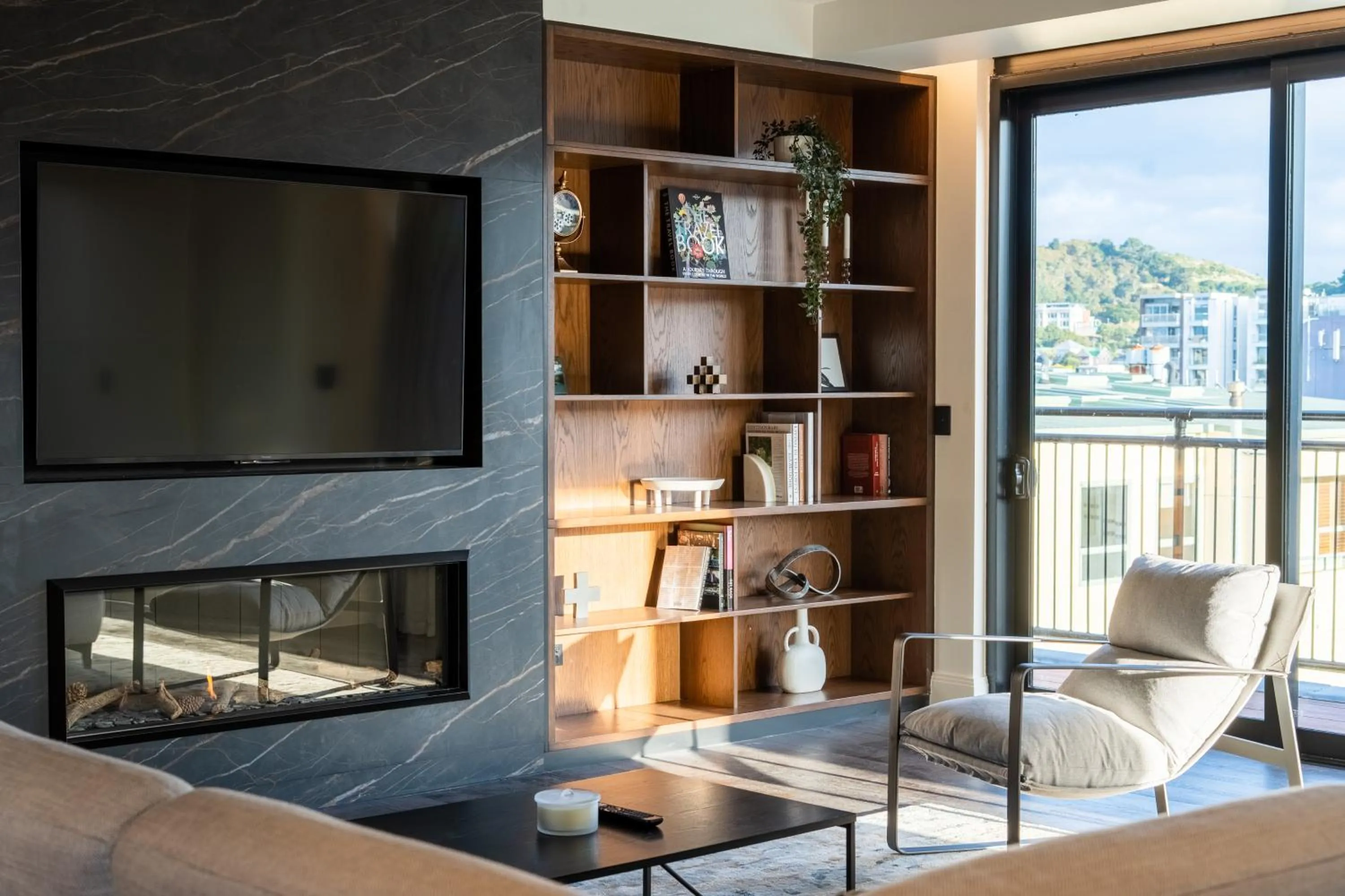 Library in TRYP by Wyndham Wellington, Tory Street