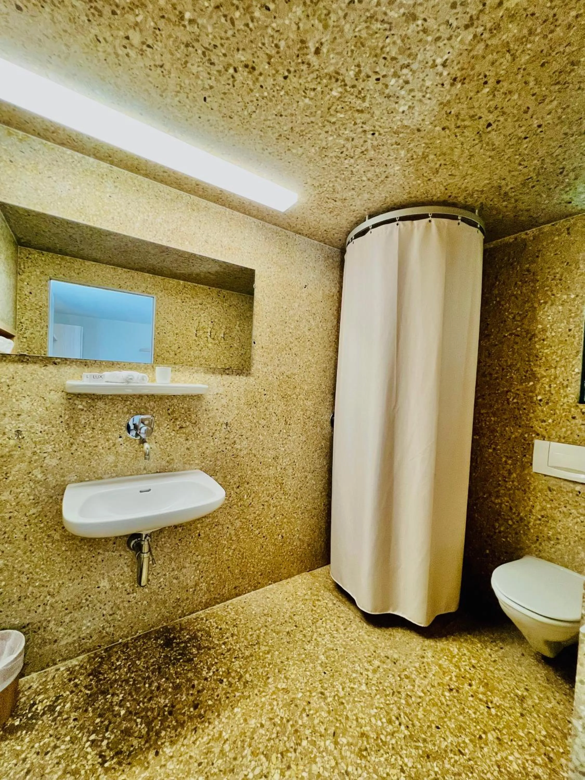 Bathroom in Hôtel Domaine de la Sauge