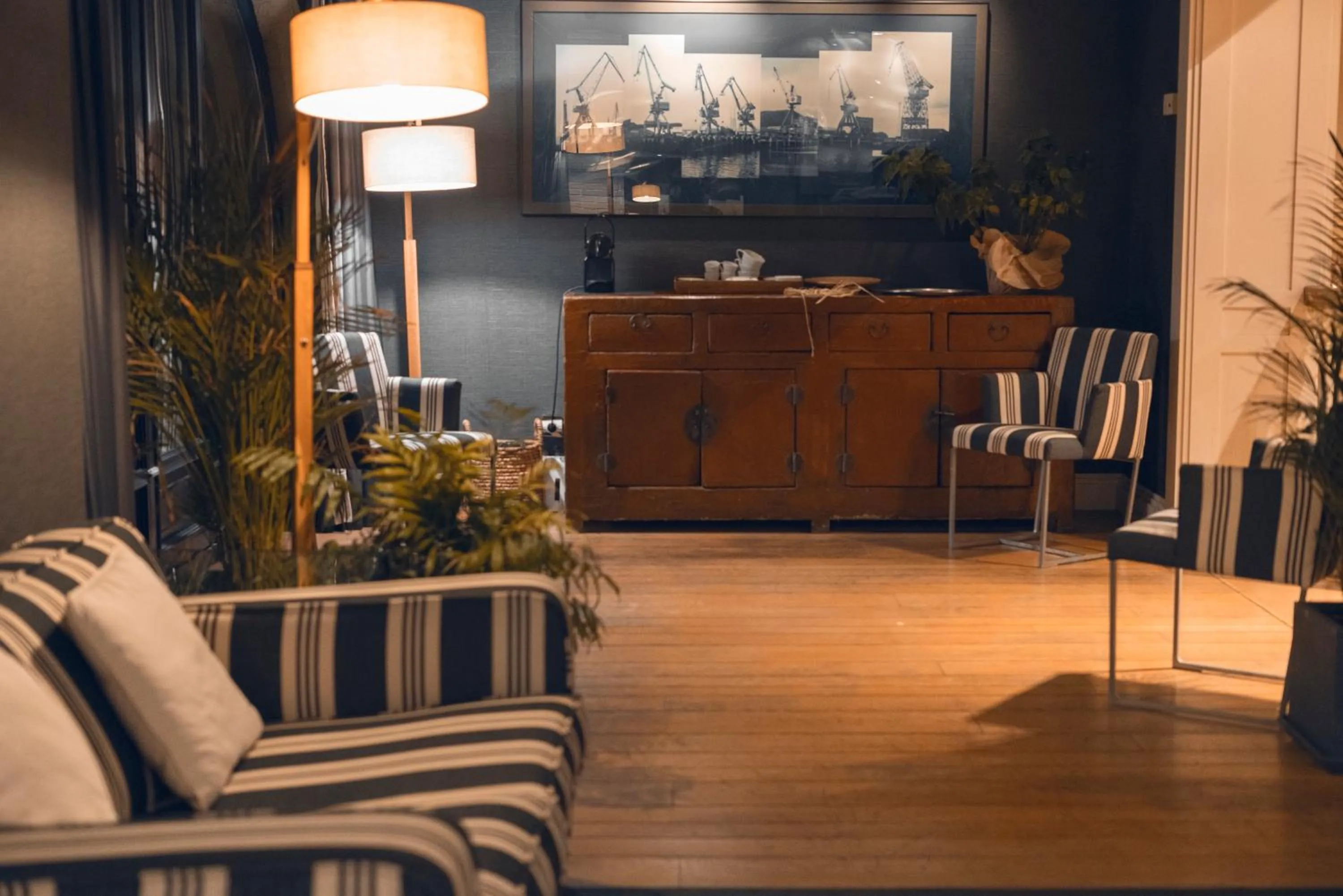 Ercilla Embarcadero Hotel