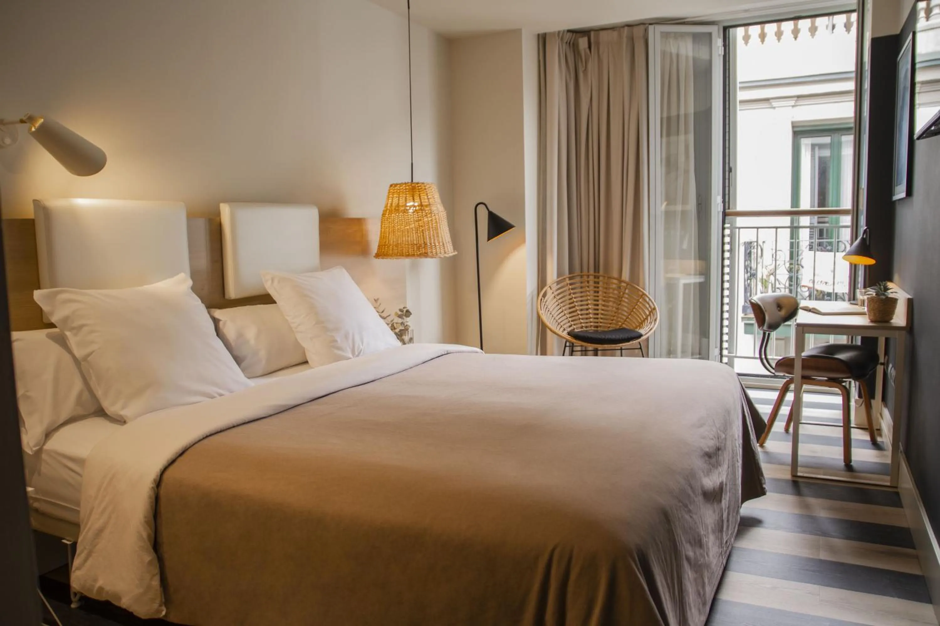 Photo of the whole room, Bed in room Select Bilbao