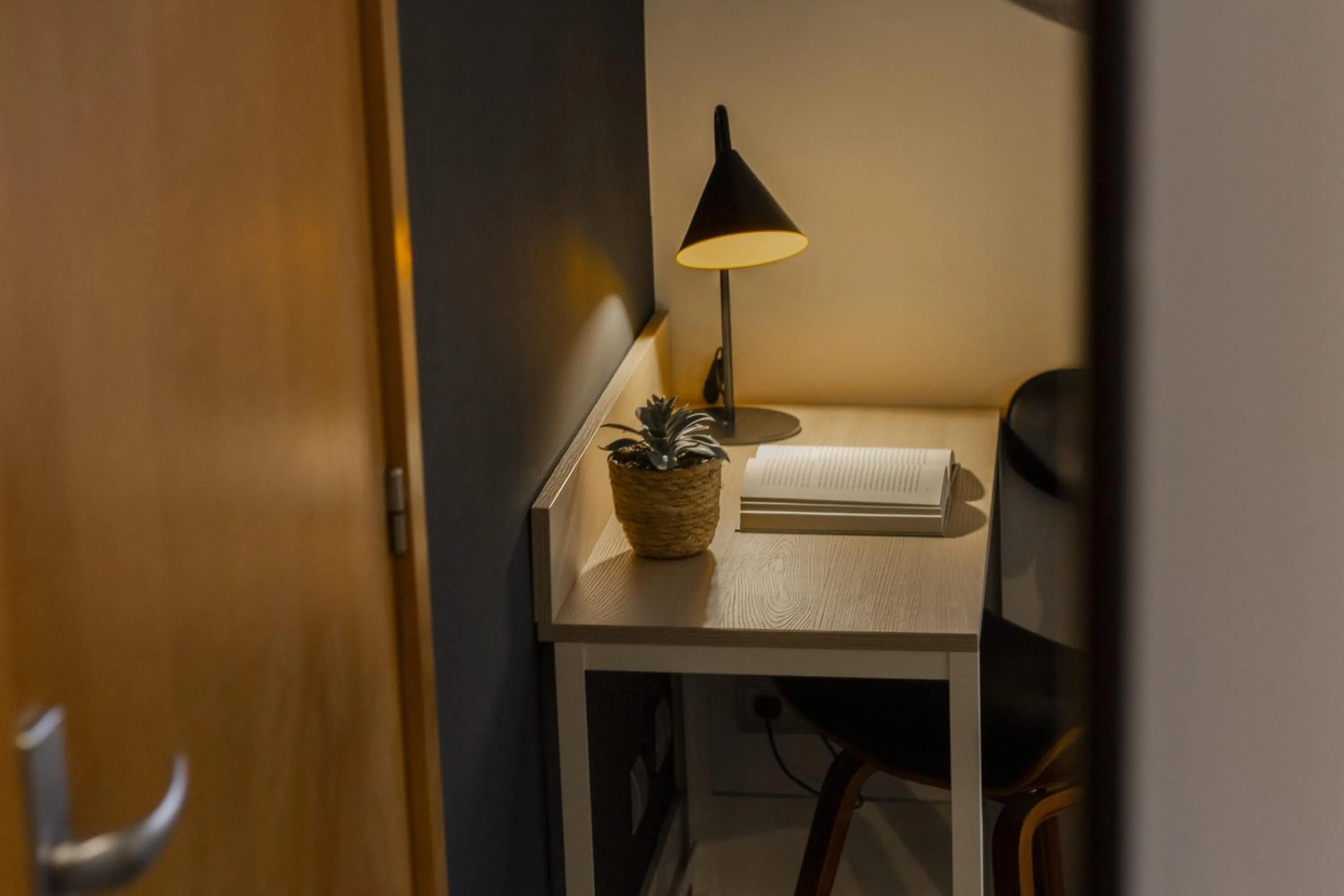 Bedroom, Bed in room Select Bilbao