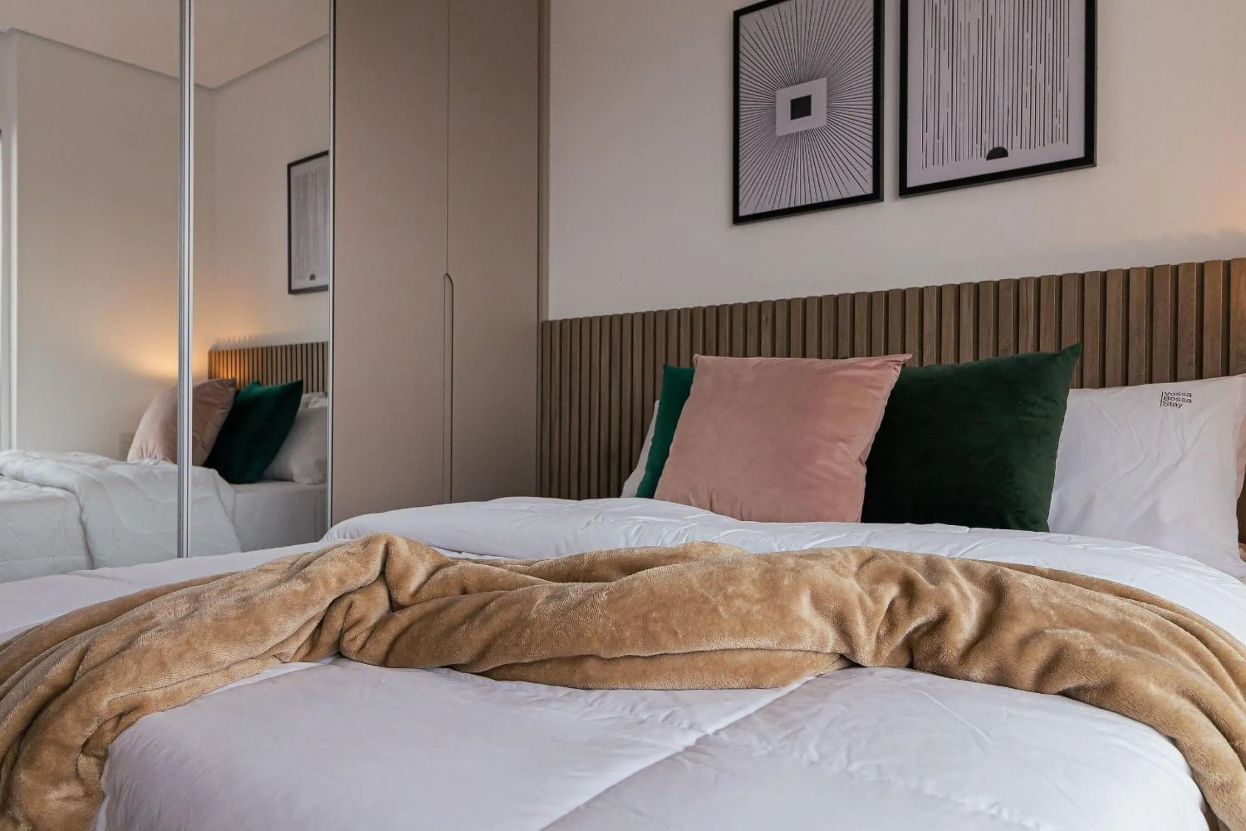 Bed in Vossa Bossa Capote Valente