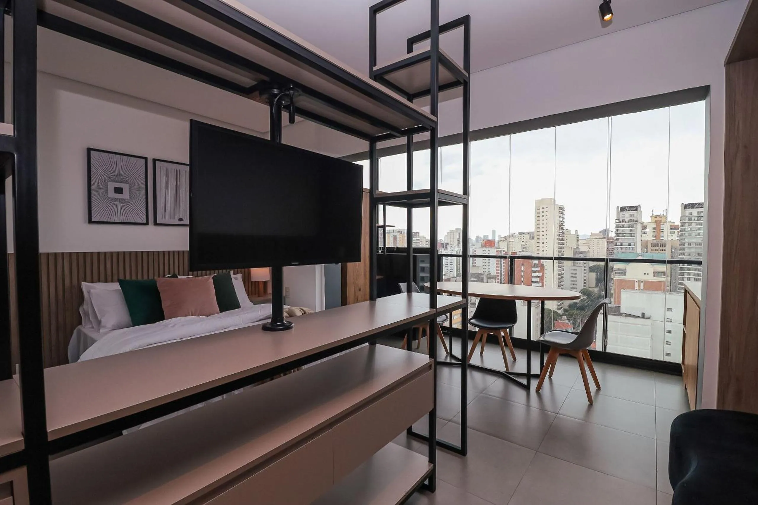 Bed in Vossa Bossa Capote Valente