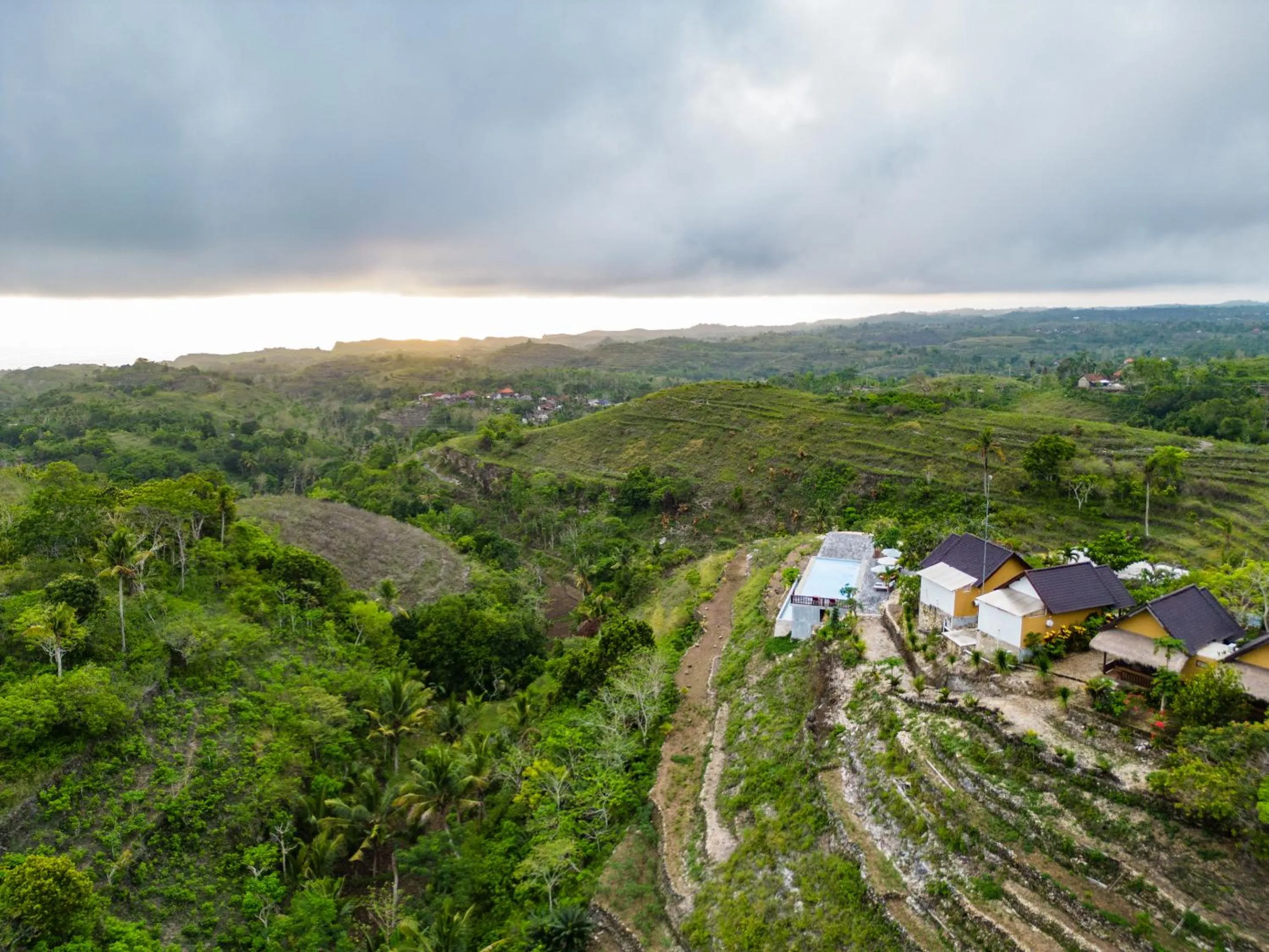 Property building in Nusa Penida Pini Sentana