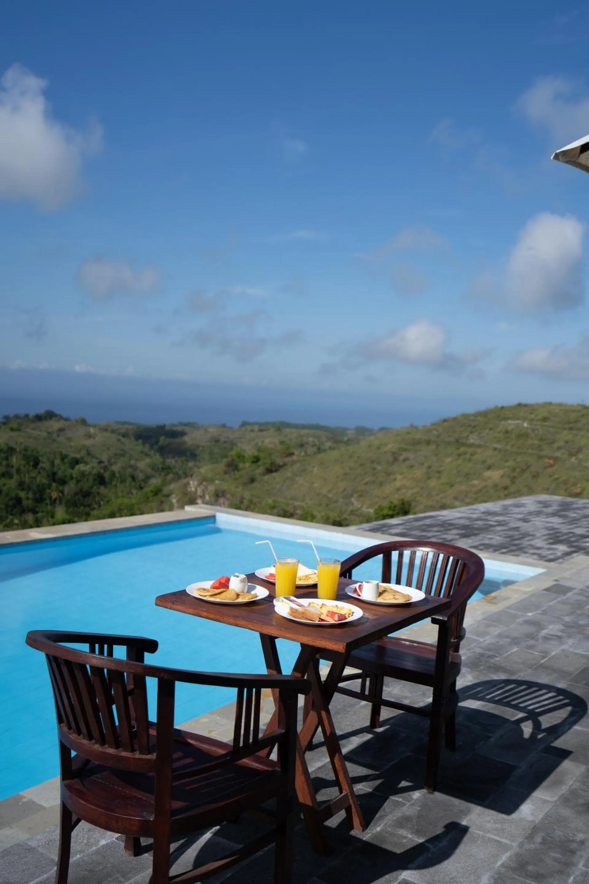 Food and drinks in Nusa Penida Pini Sentana