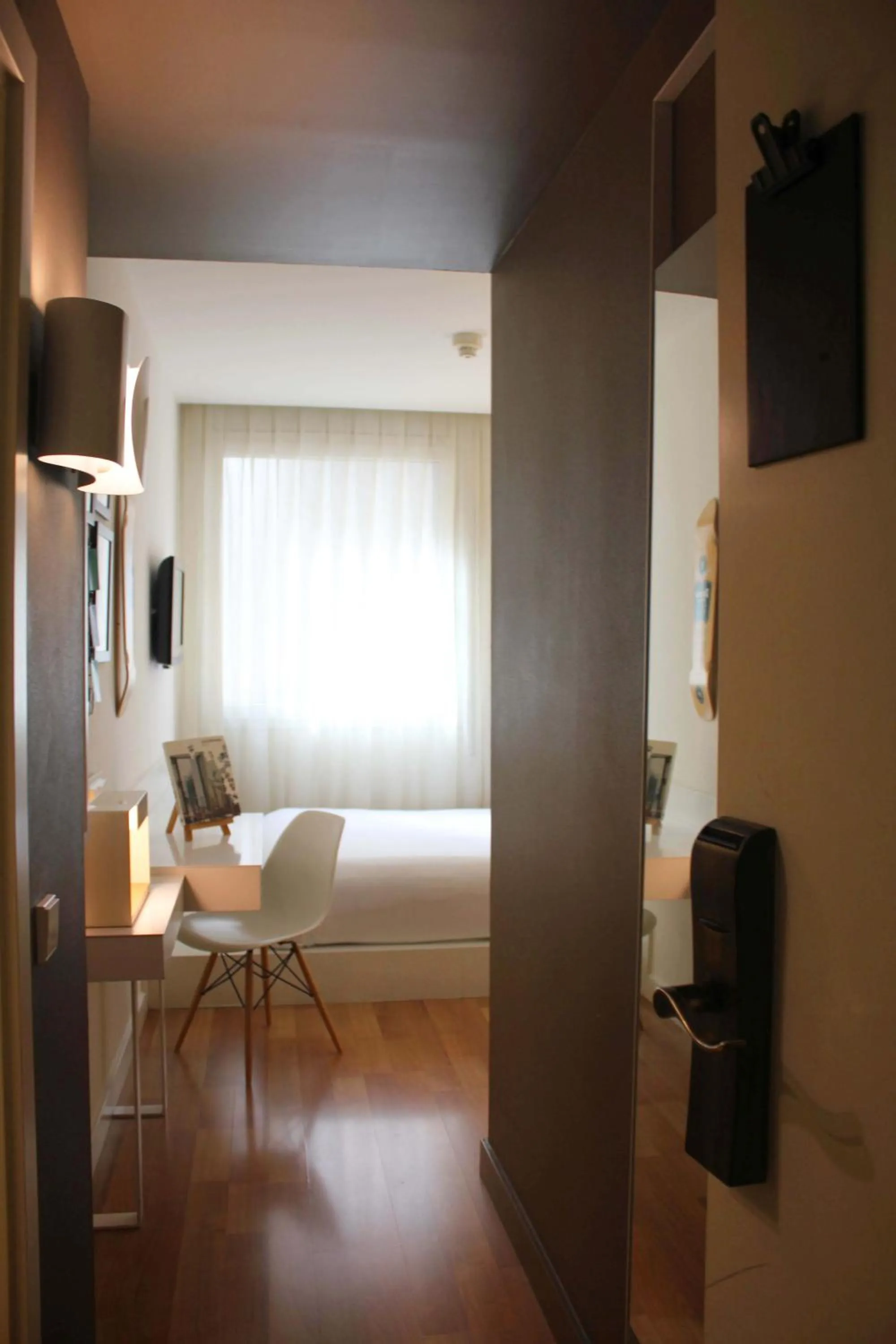 Bed in Pol & Grace Hotel