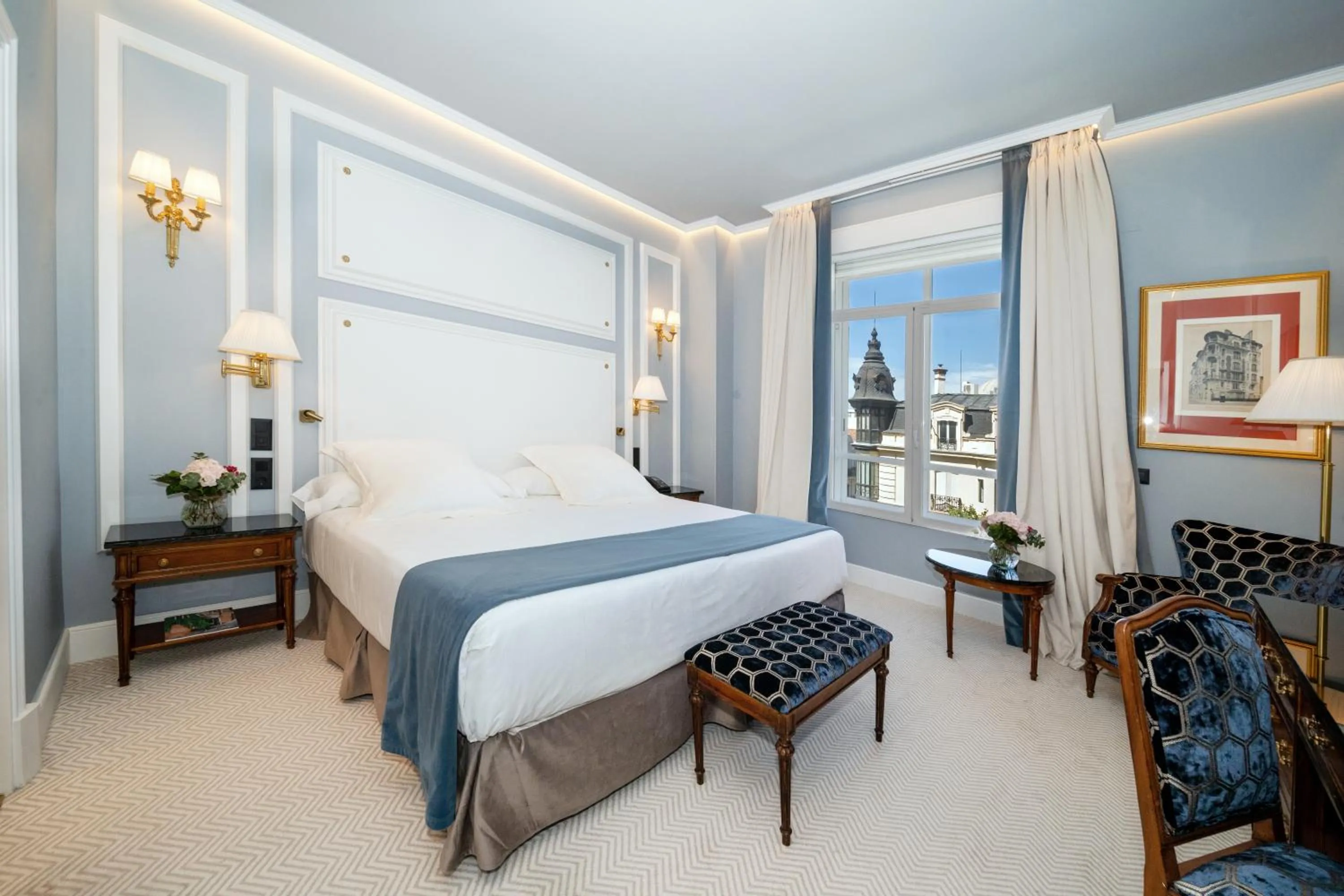 Bedroom, Bed in Wellington Hotel & Spa Madrid