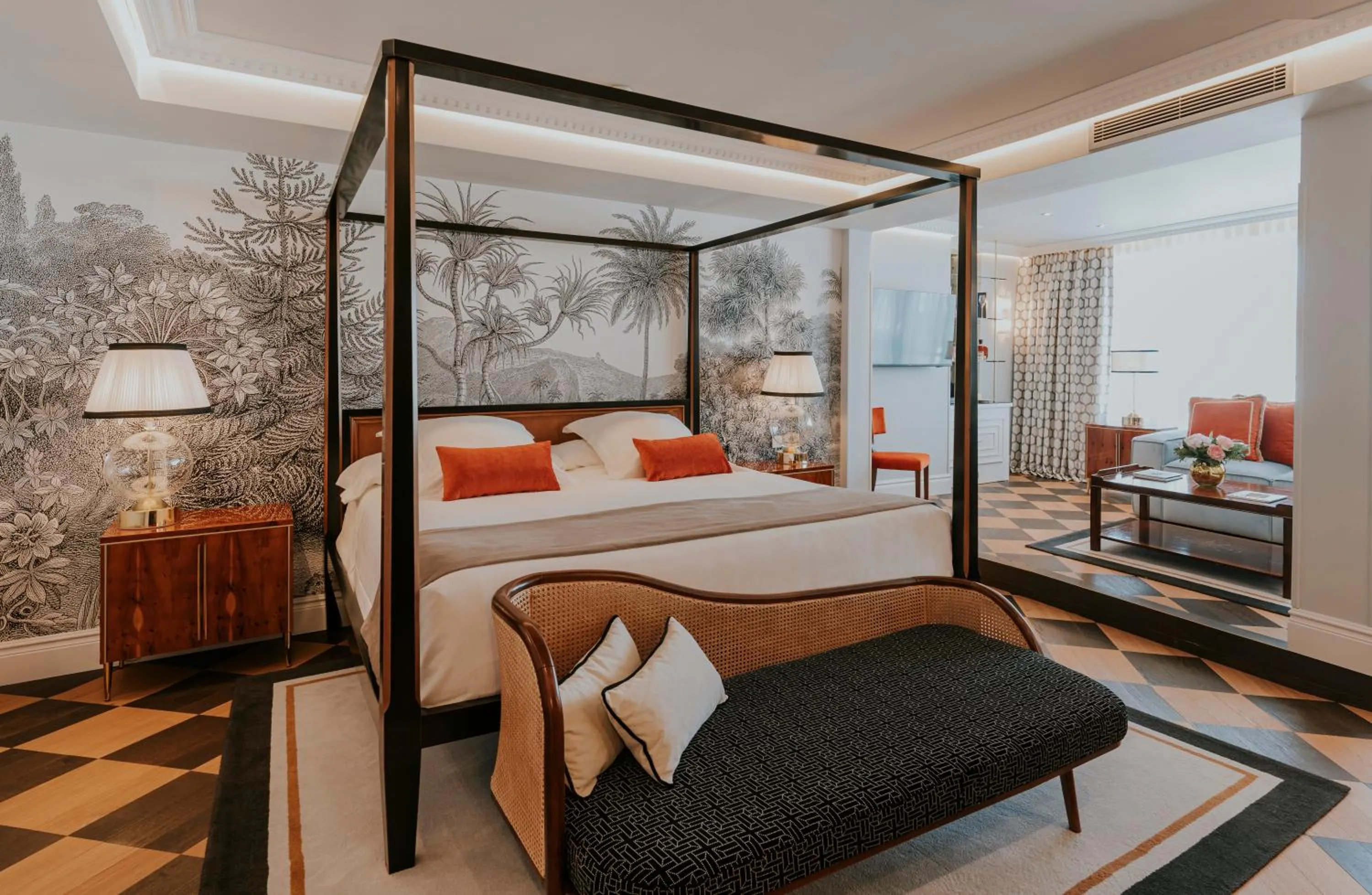 Bedroom, Bed in Wellington Hotel & Spa Madrid