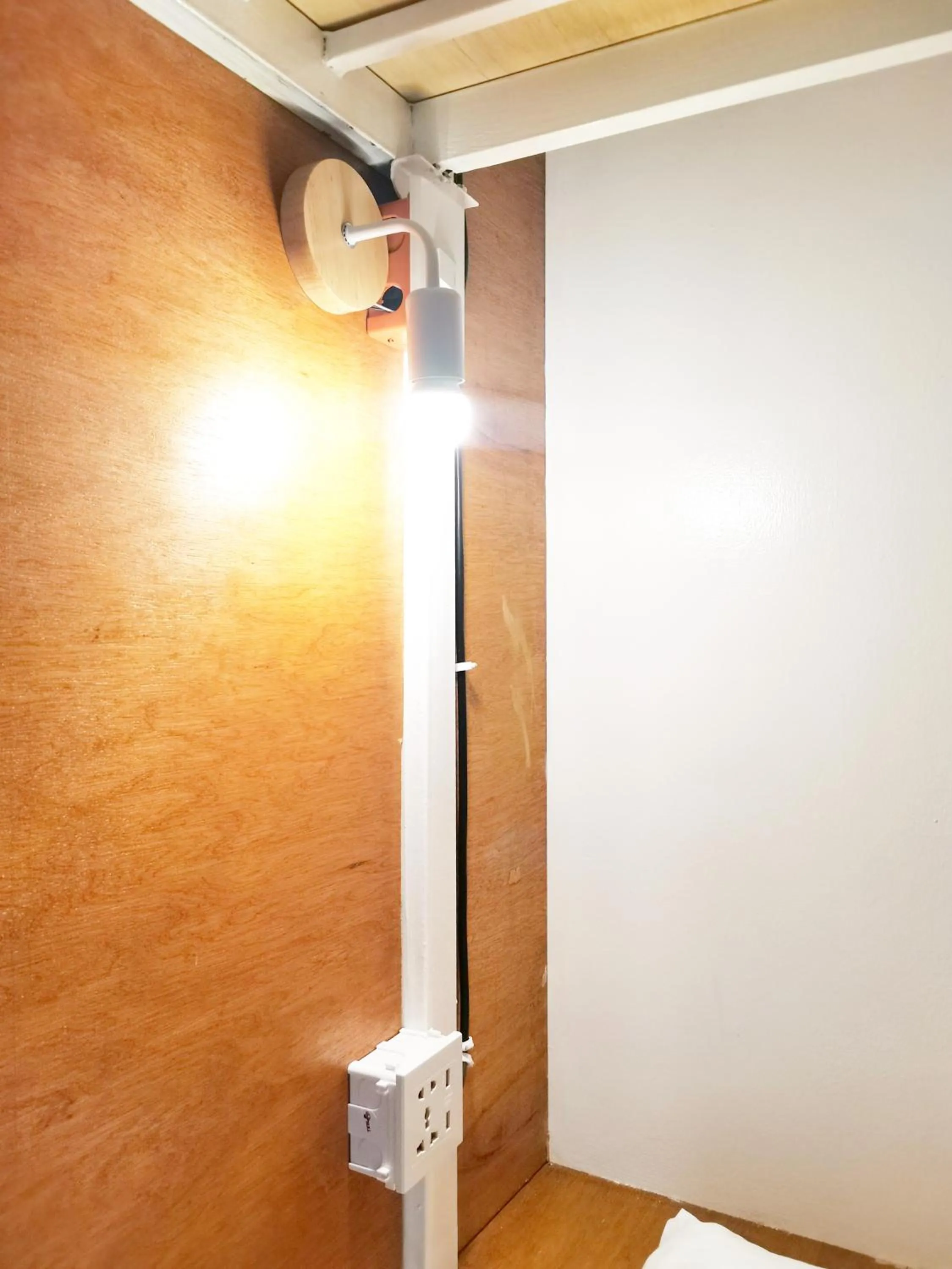 Bed in NomadsMNL Airport Hostel