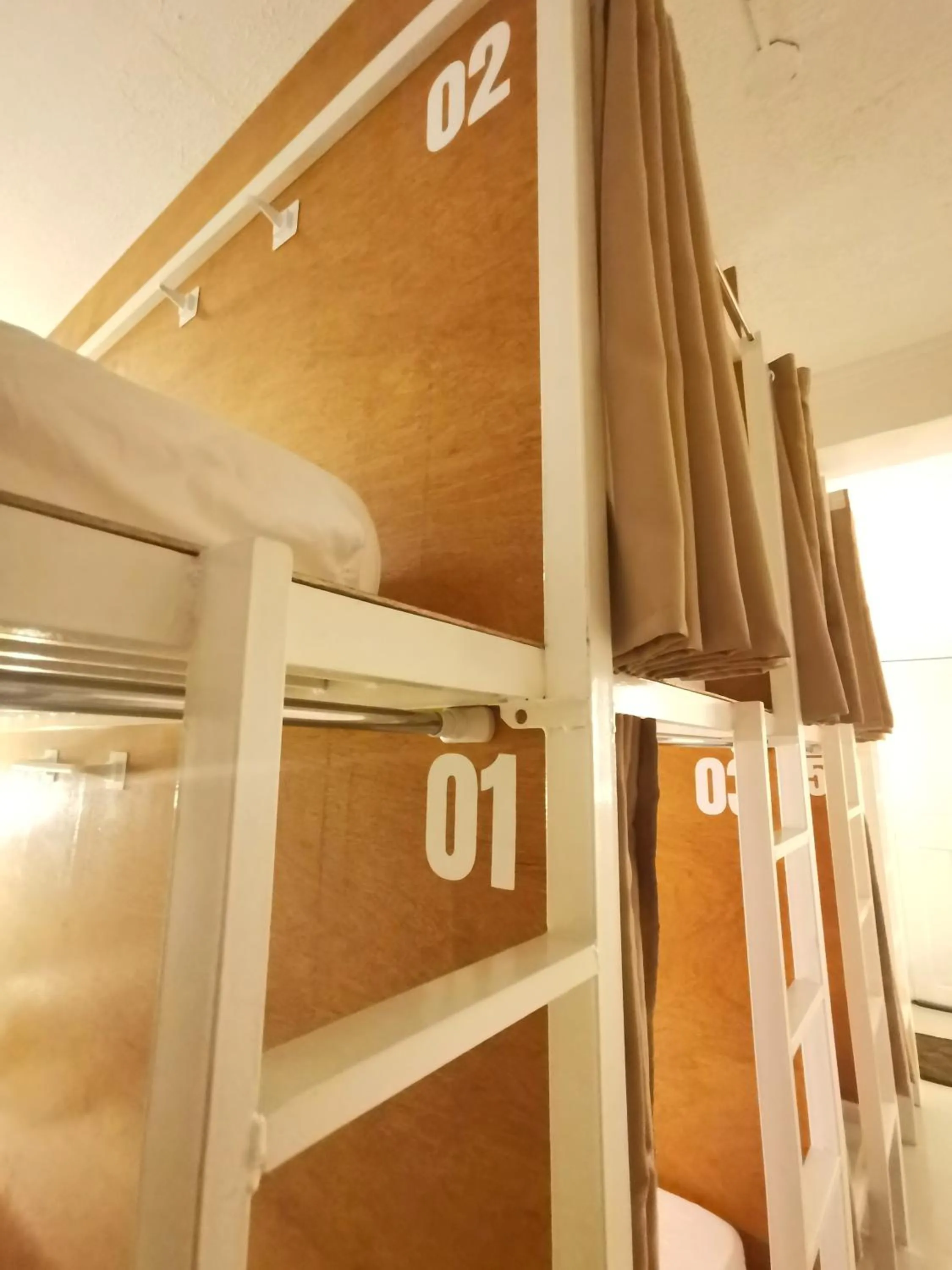 Bed in NomadsMNL Airport Hostel