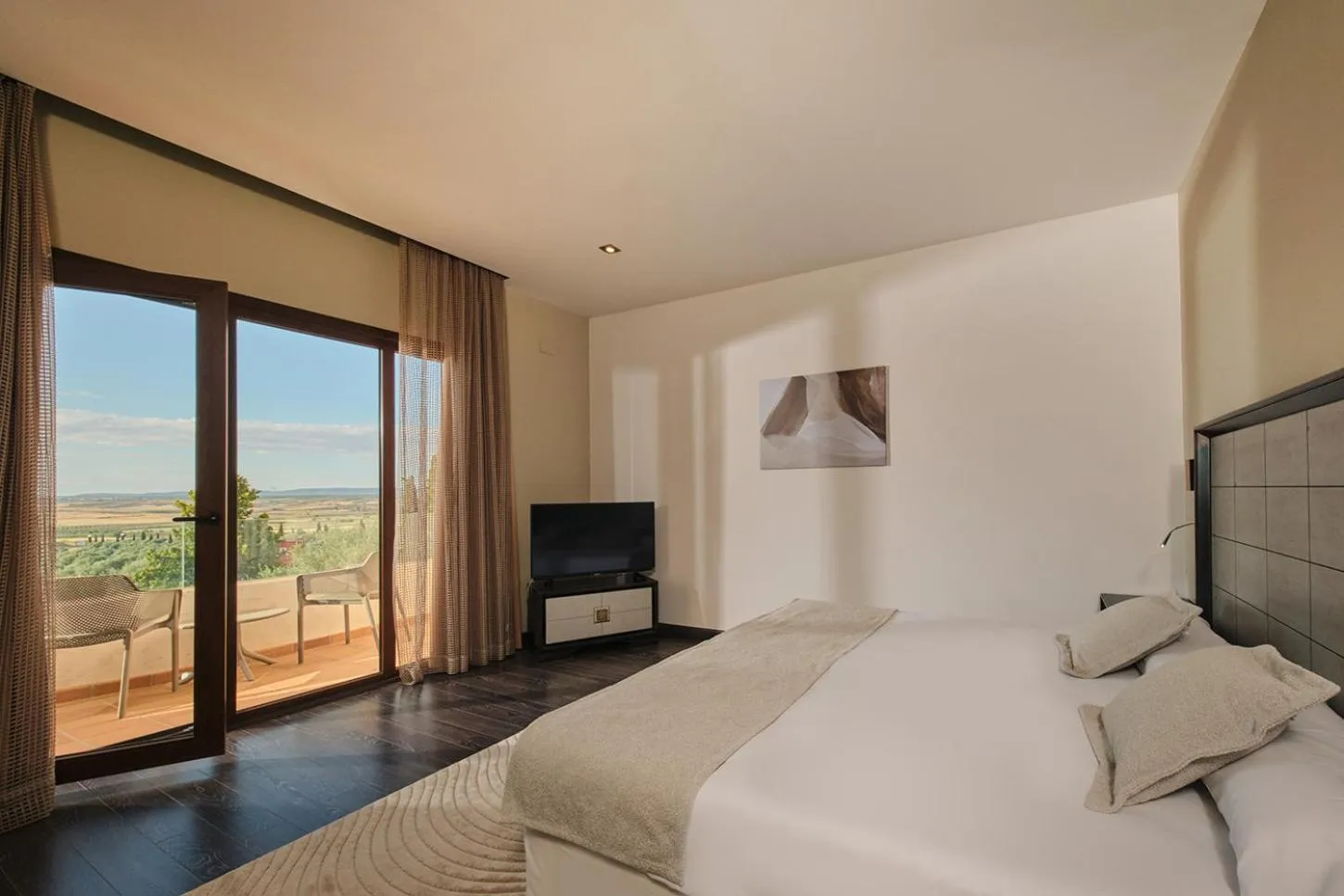 Area and facilities, Bed in Hotel Spa Villa Nazules