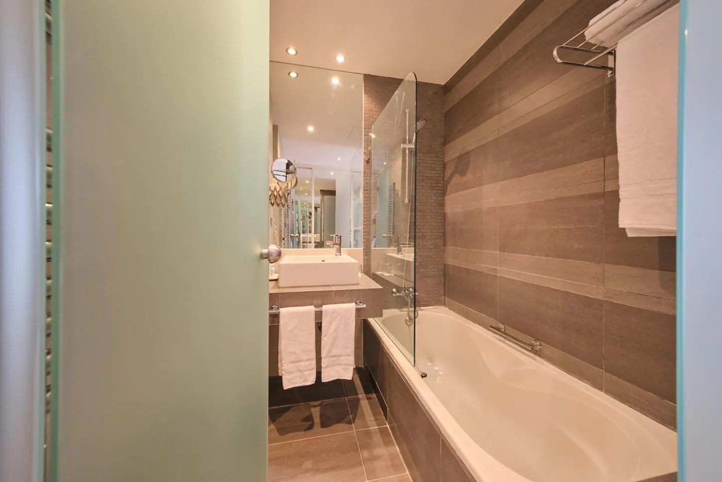 Bathroom in Hotel Spa Villa Nazules