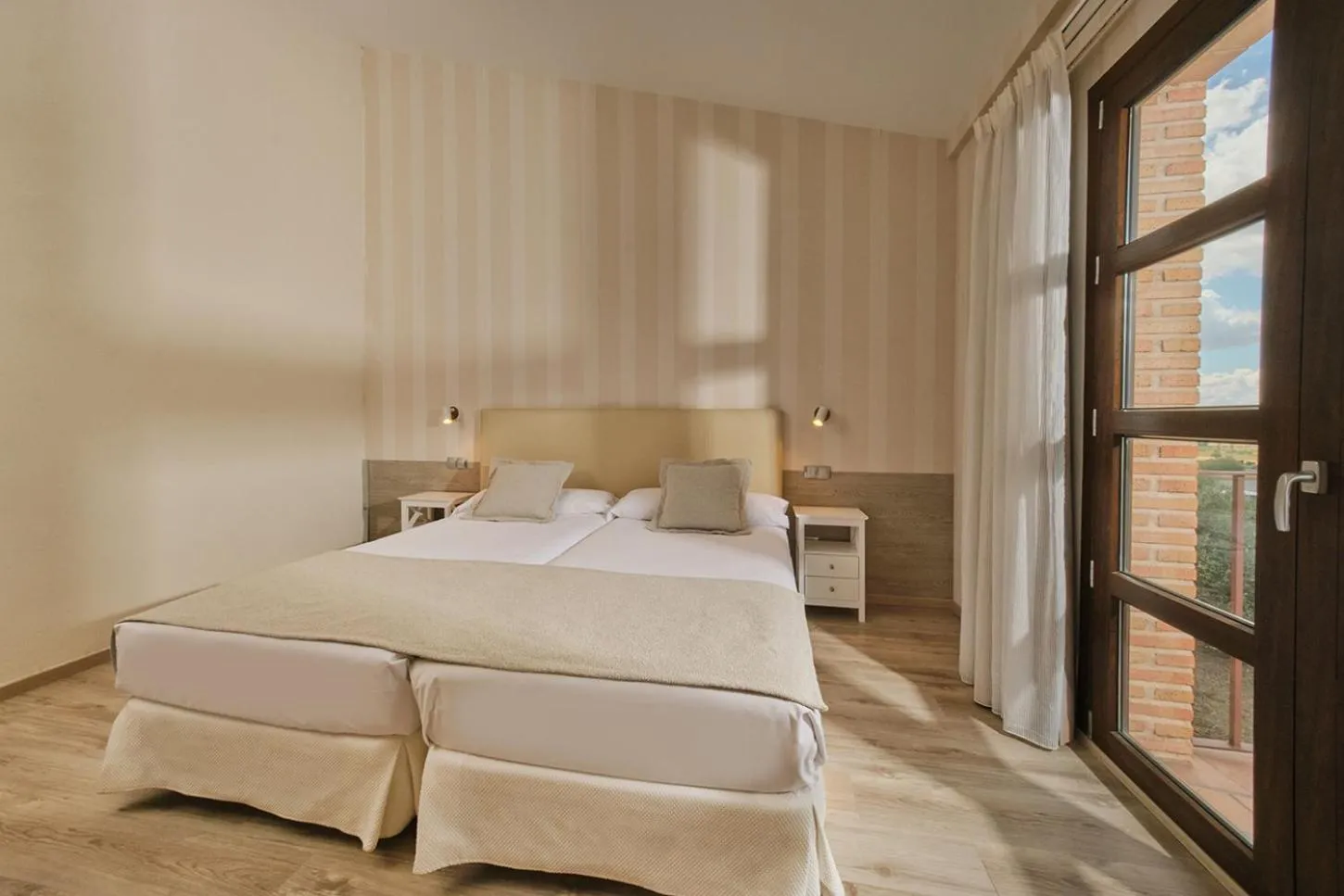 Bed in Hotel Spa Villa Nazules