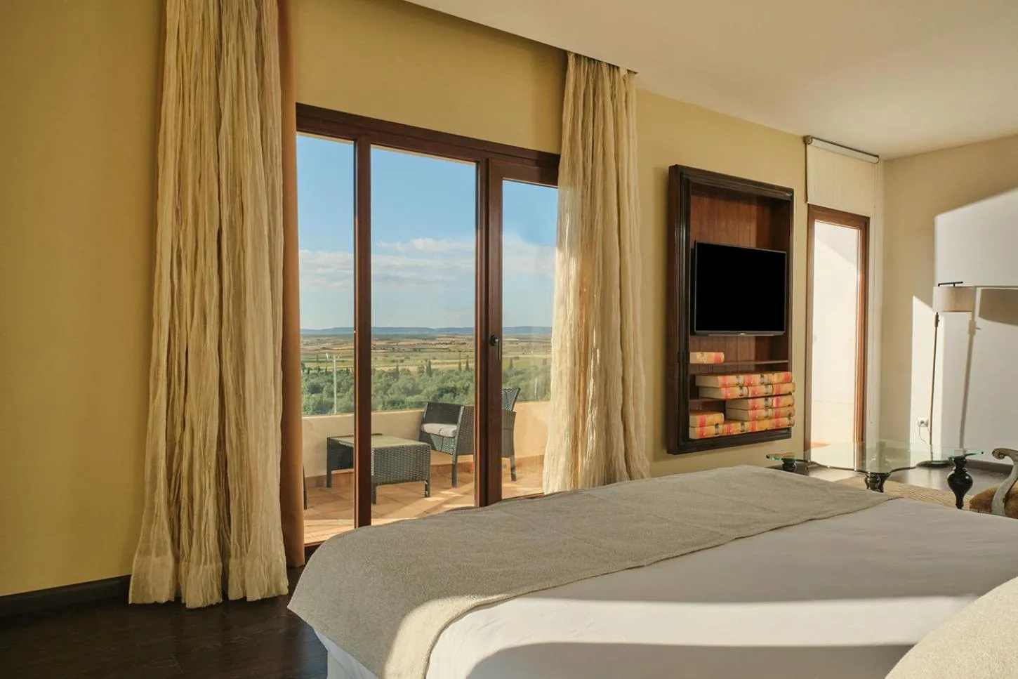 Area and facilities, Bed in Hotel Spa Villa Nazules