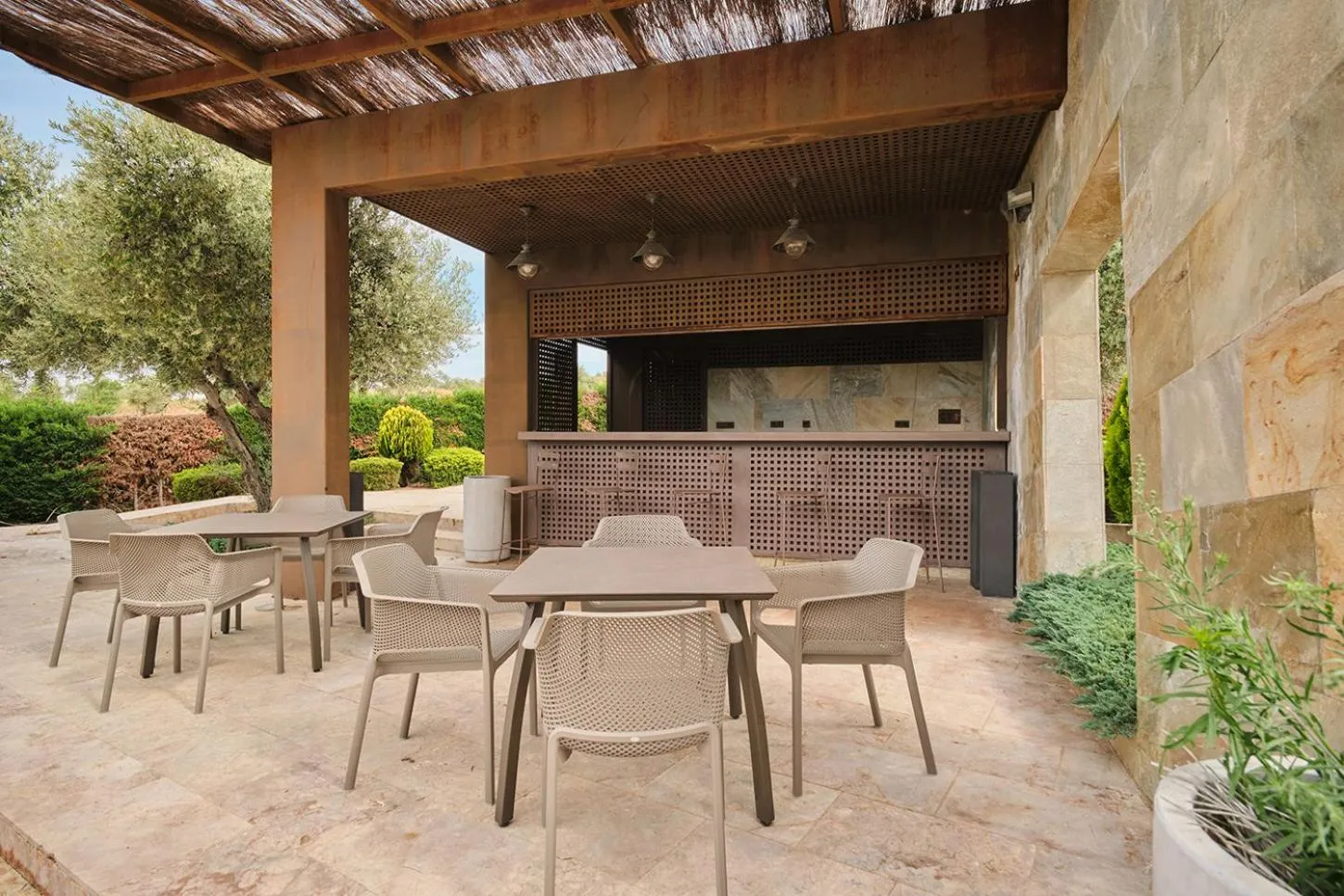 Swimming pool in Hotel Spa Villa Nazules