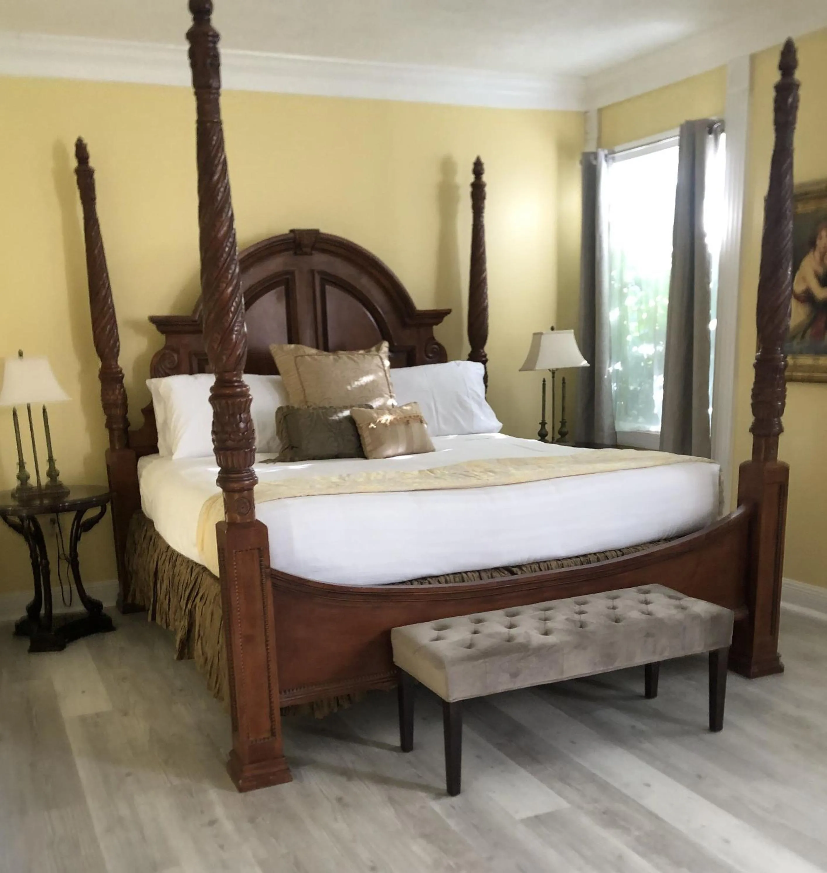 Bed in The Inn at Cedar Grove