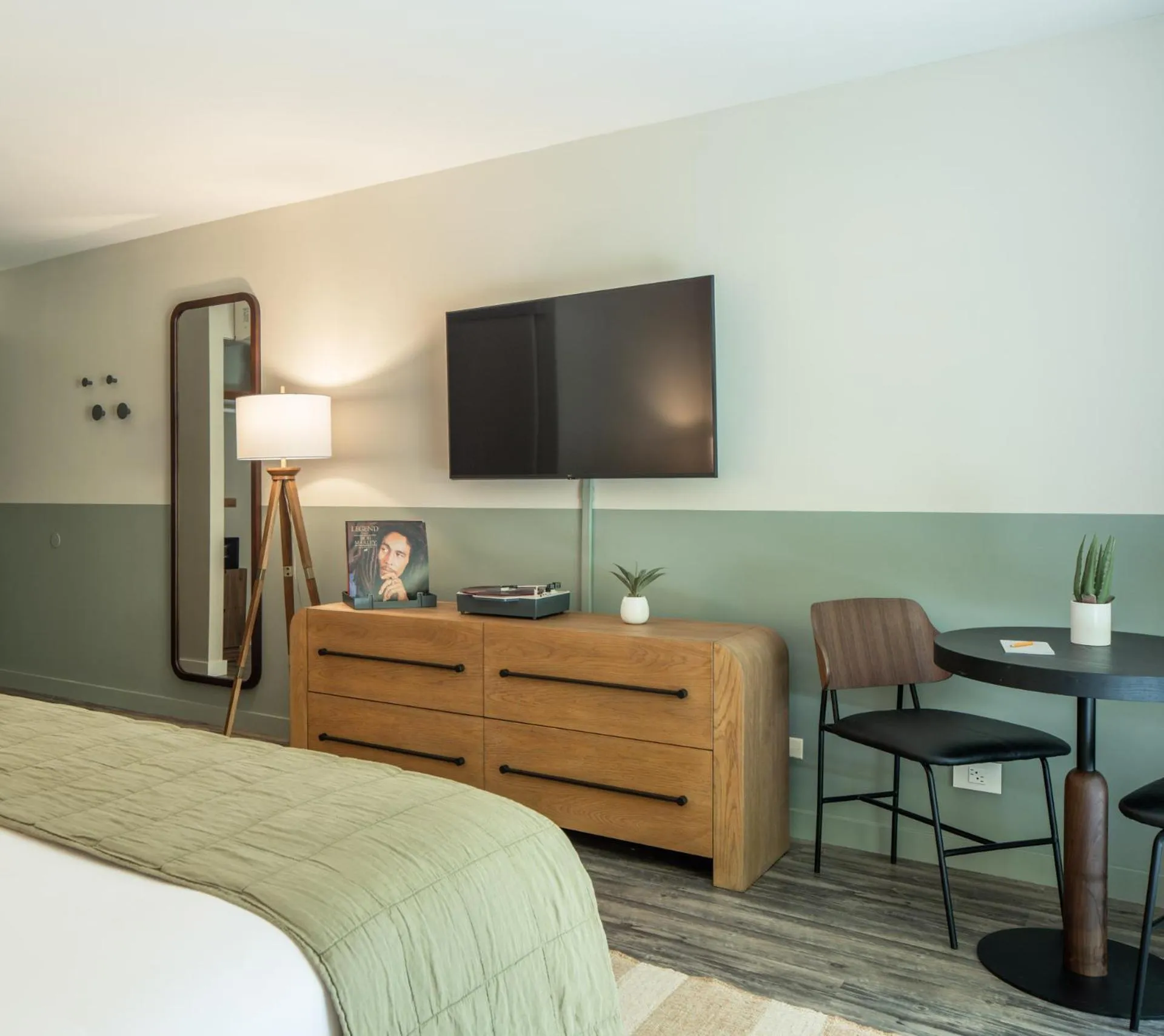 Bed in PACIFIC 19 Kona