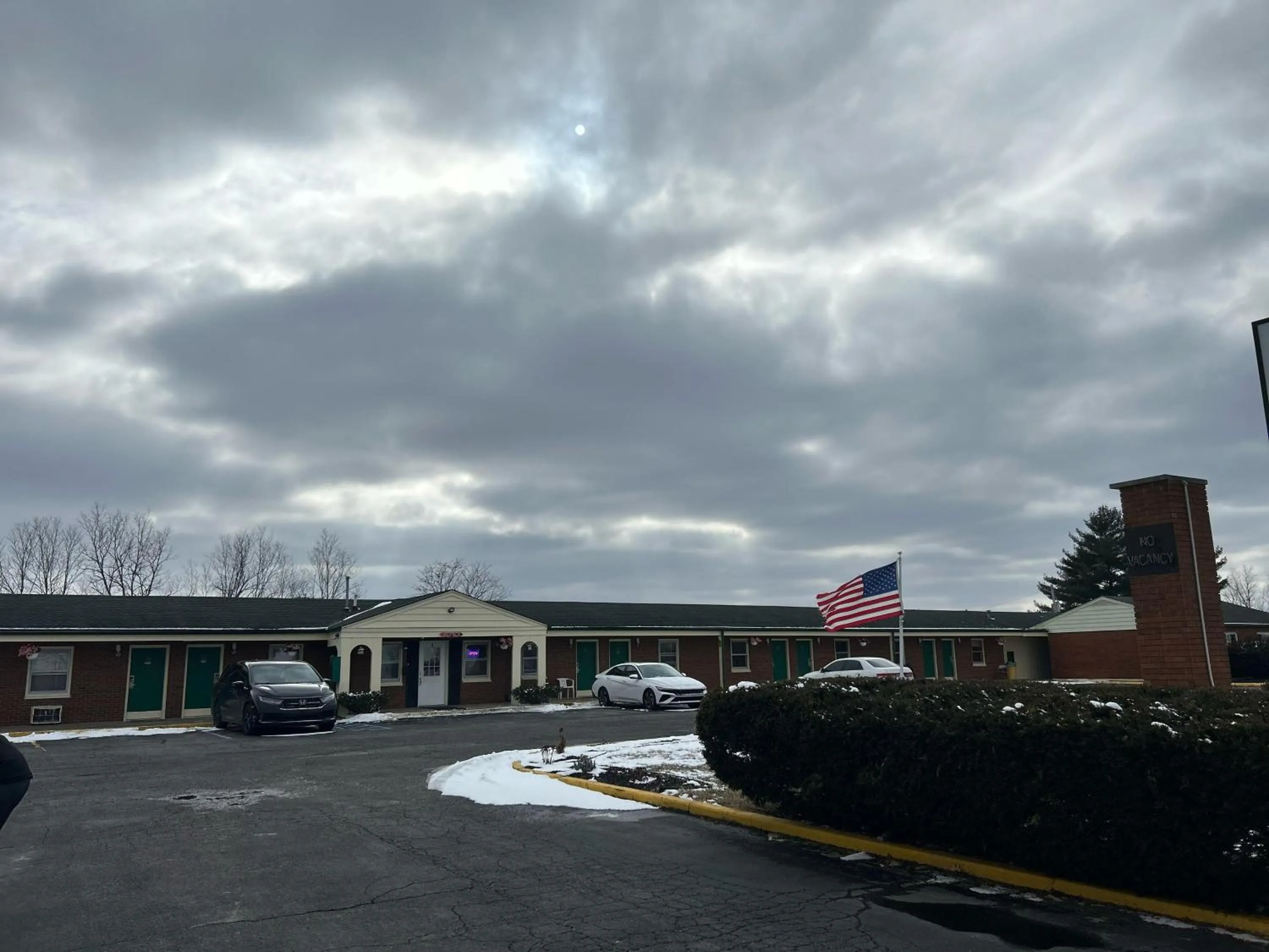 Facade/entrance in Hillcrest Motel by Oyo Aurora near Lawrenceburg