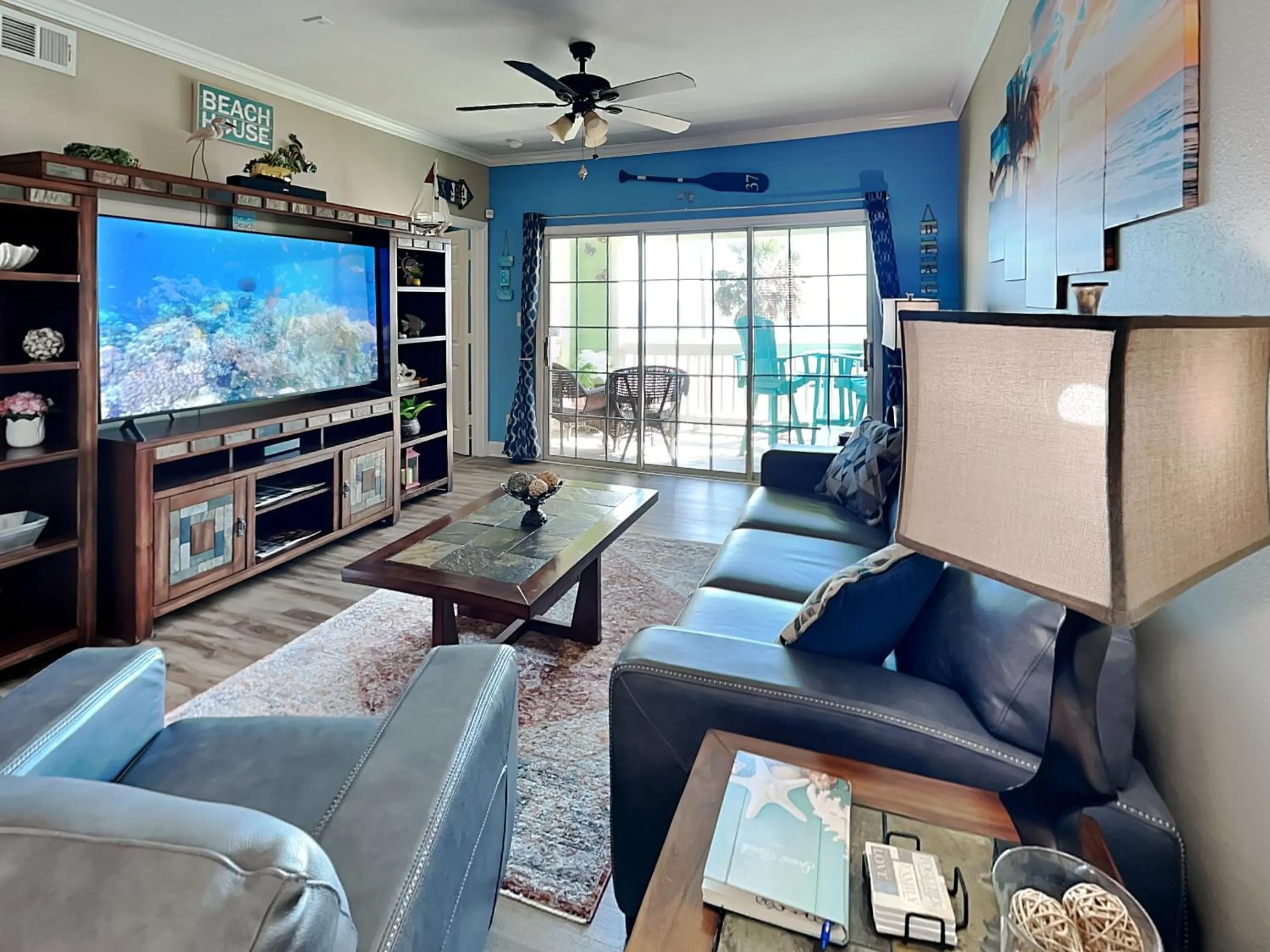 Property building in Dawn 223- Buena Vista