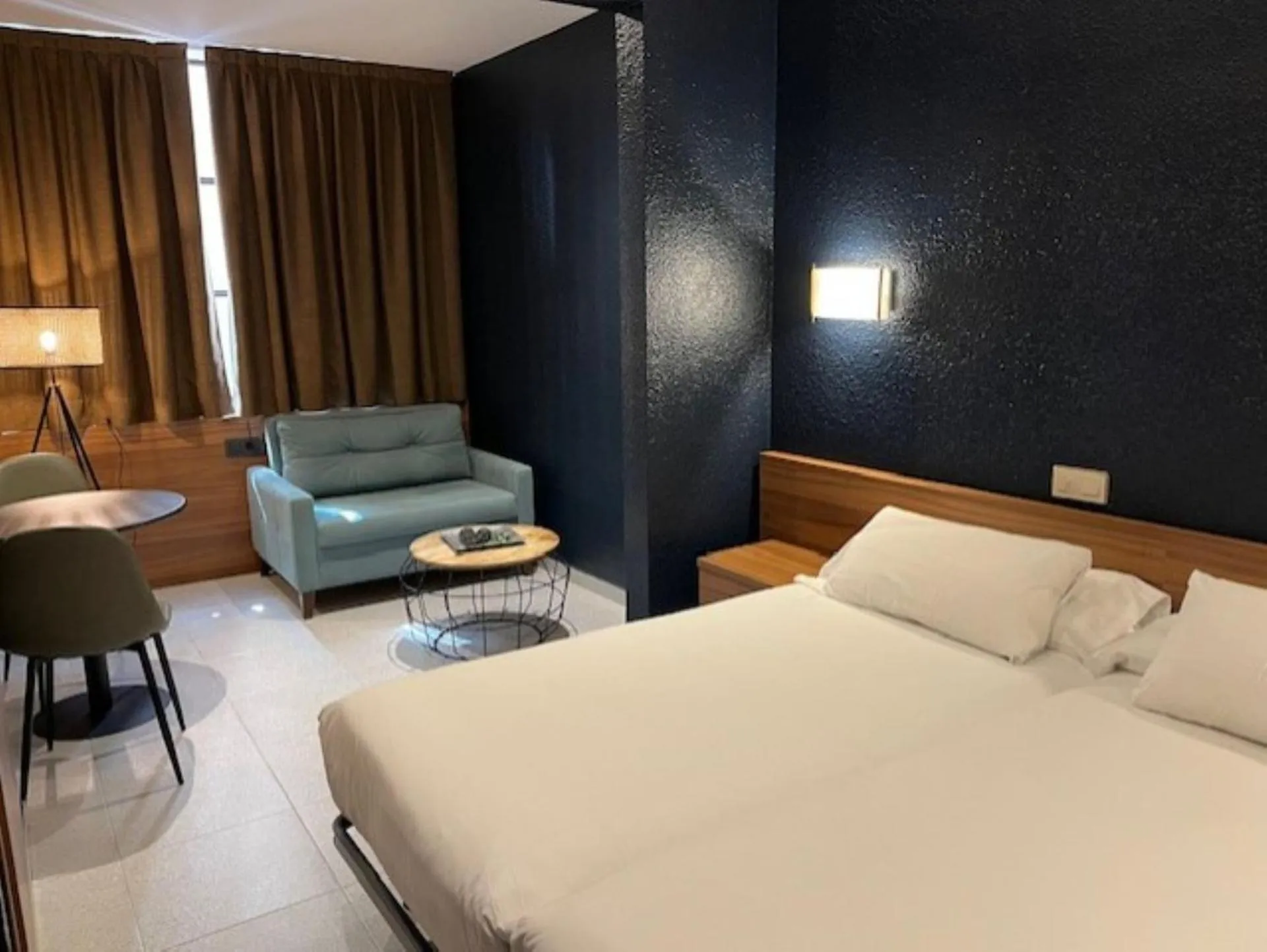 Photo of the whole room, Bed in Hotel Aneto