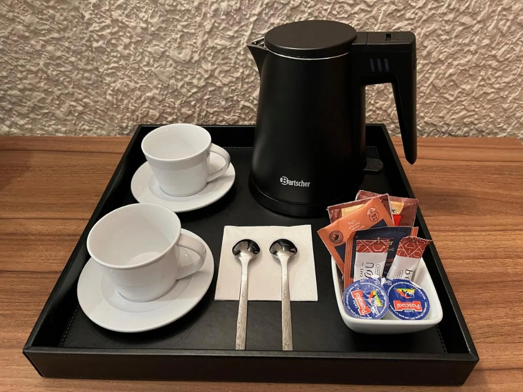 room service in Hotel Aneto
