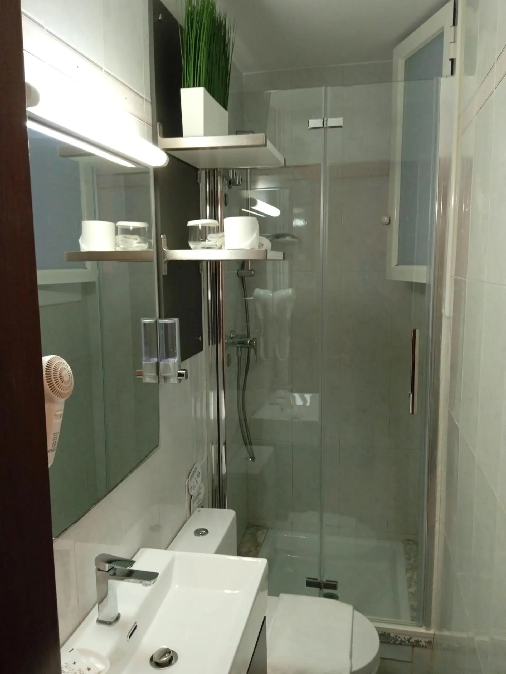 Bathroom in Hotel Aneto