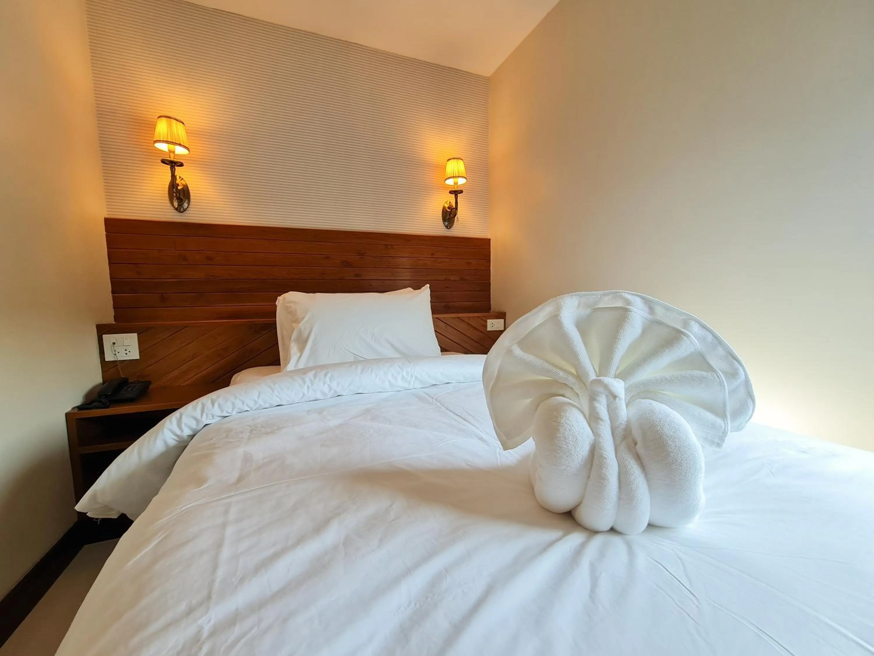 Bed in The Peace River Kwai