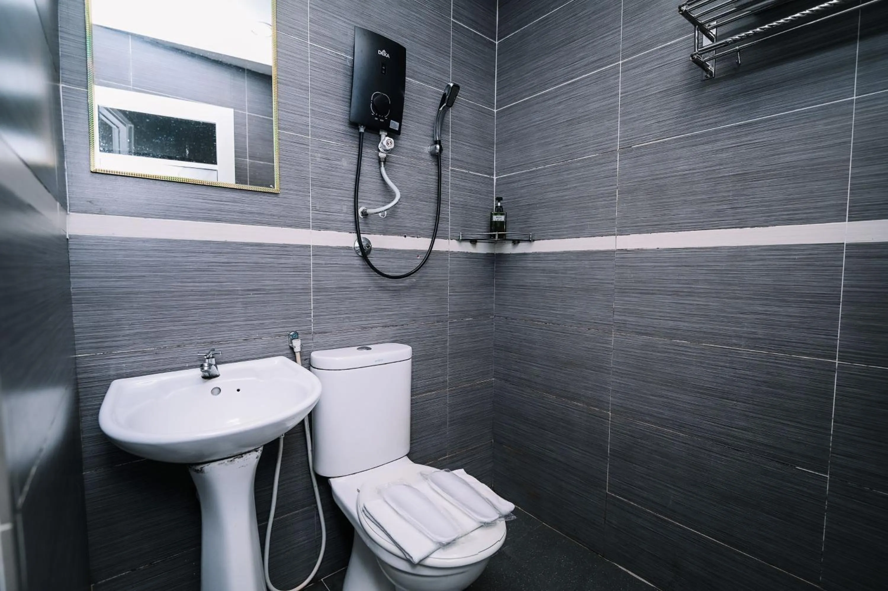 Swing & Pillows - Subang SS15