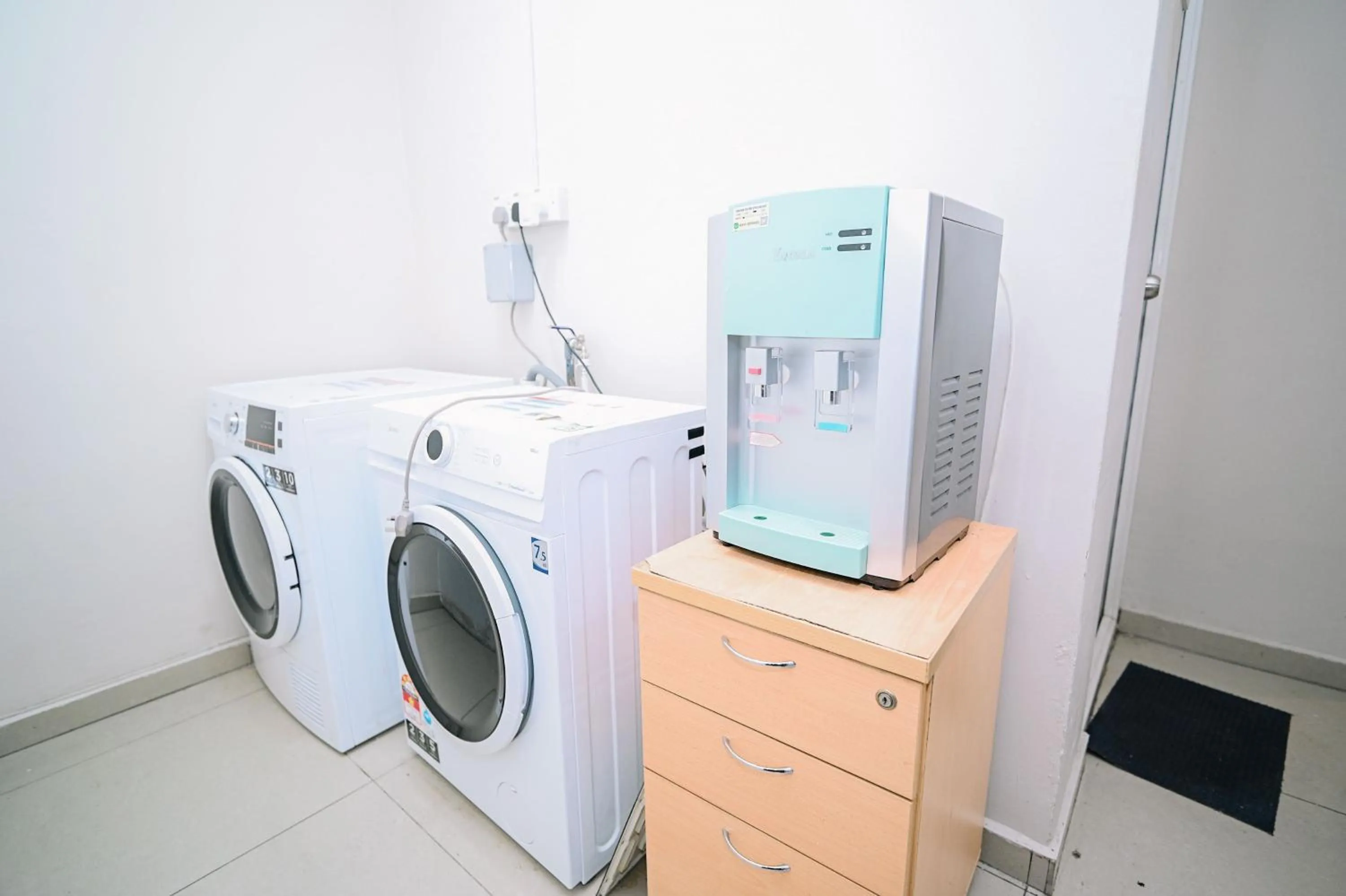 Swing & Pillows - Subang SS15