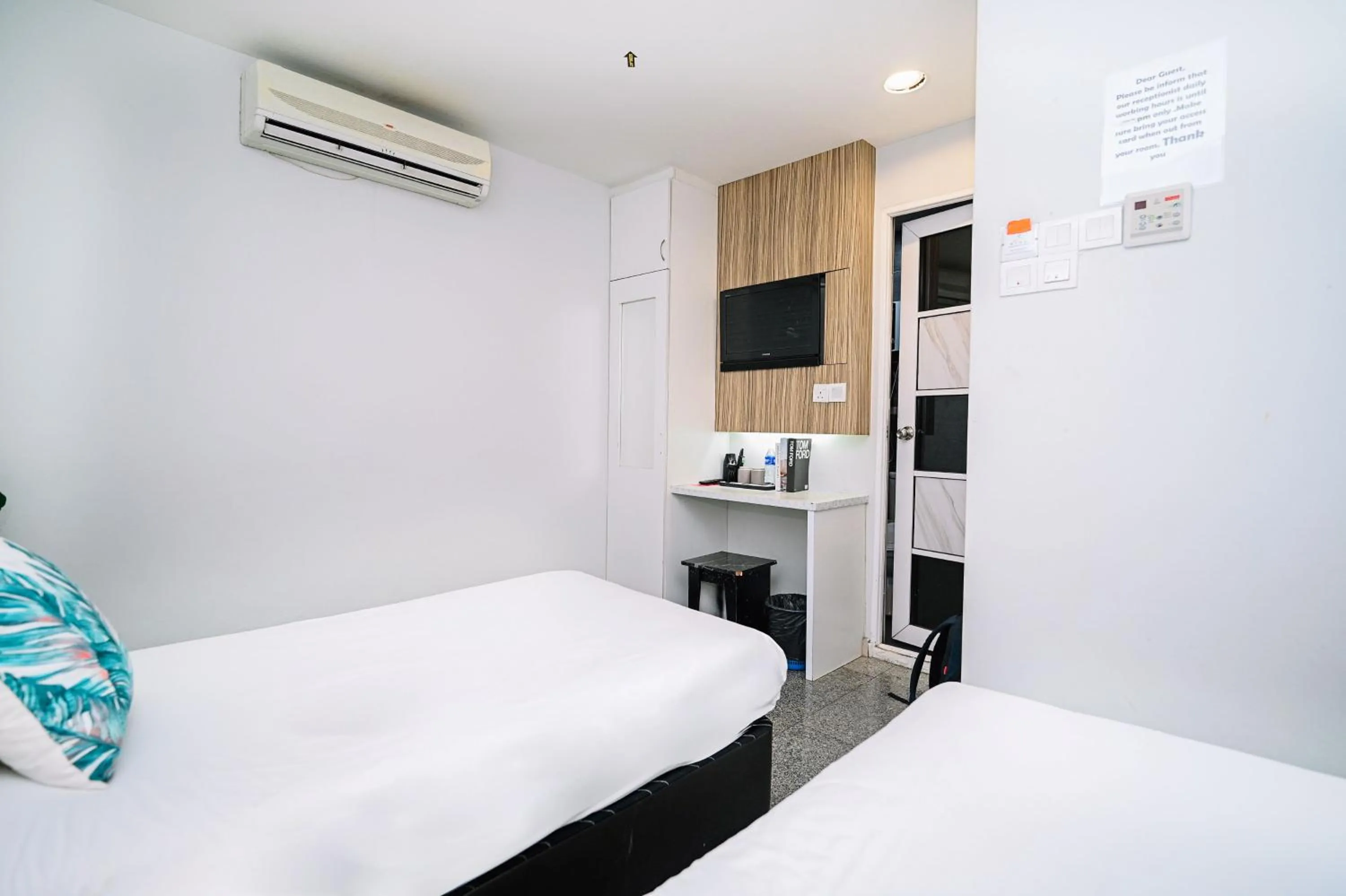 Bed in Swing & Pillows - Subang SS15