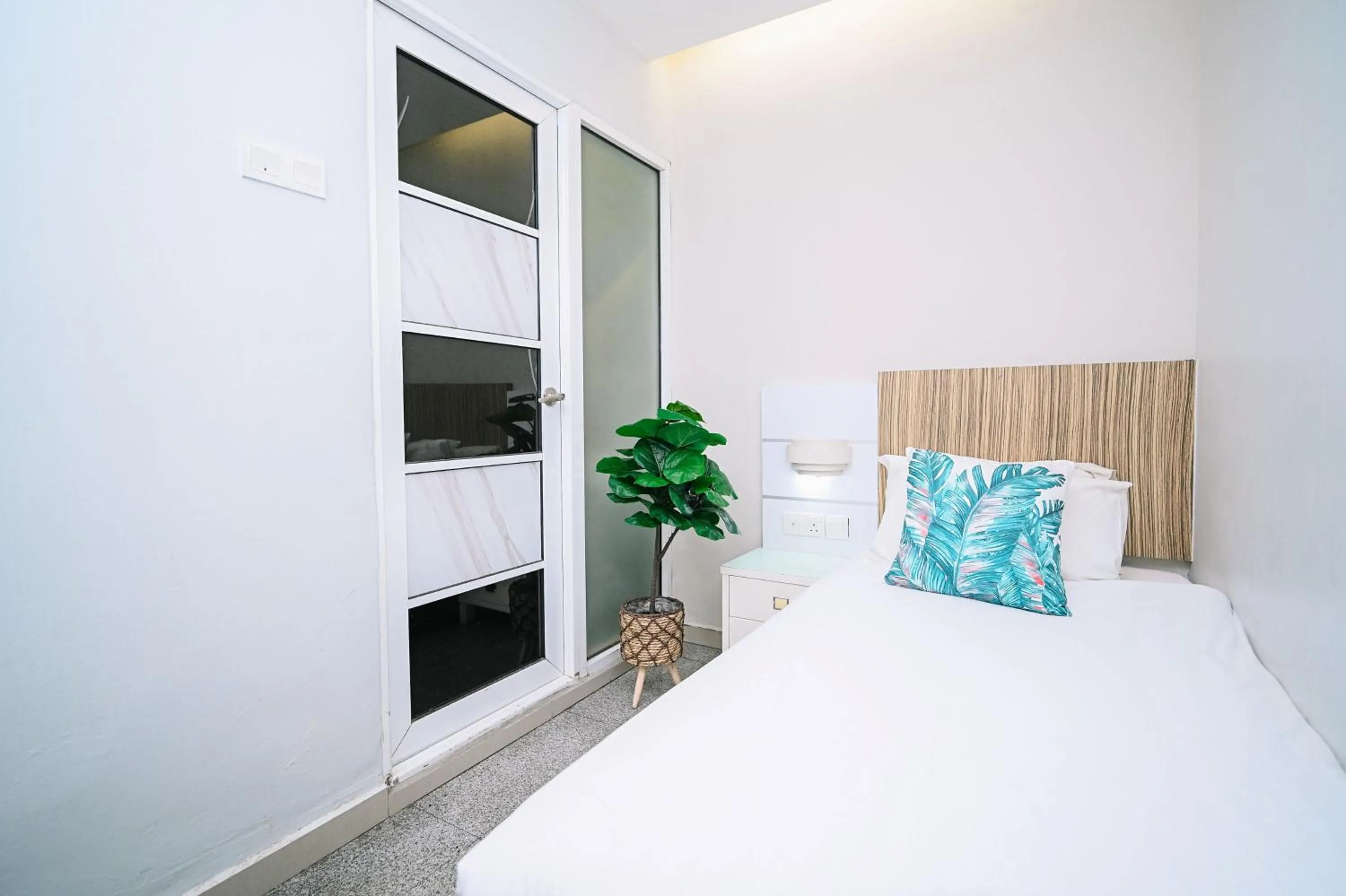 Bed in Swing & Pillows - Subang SS15