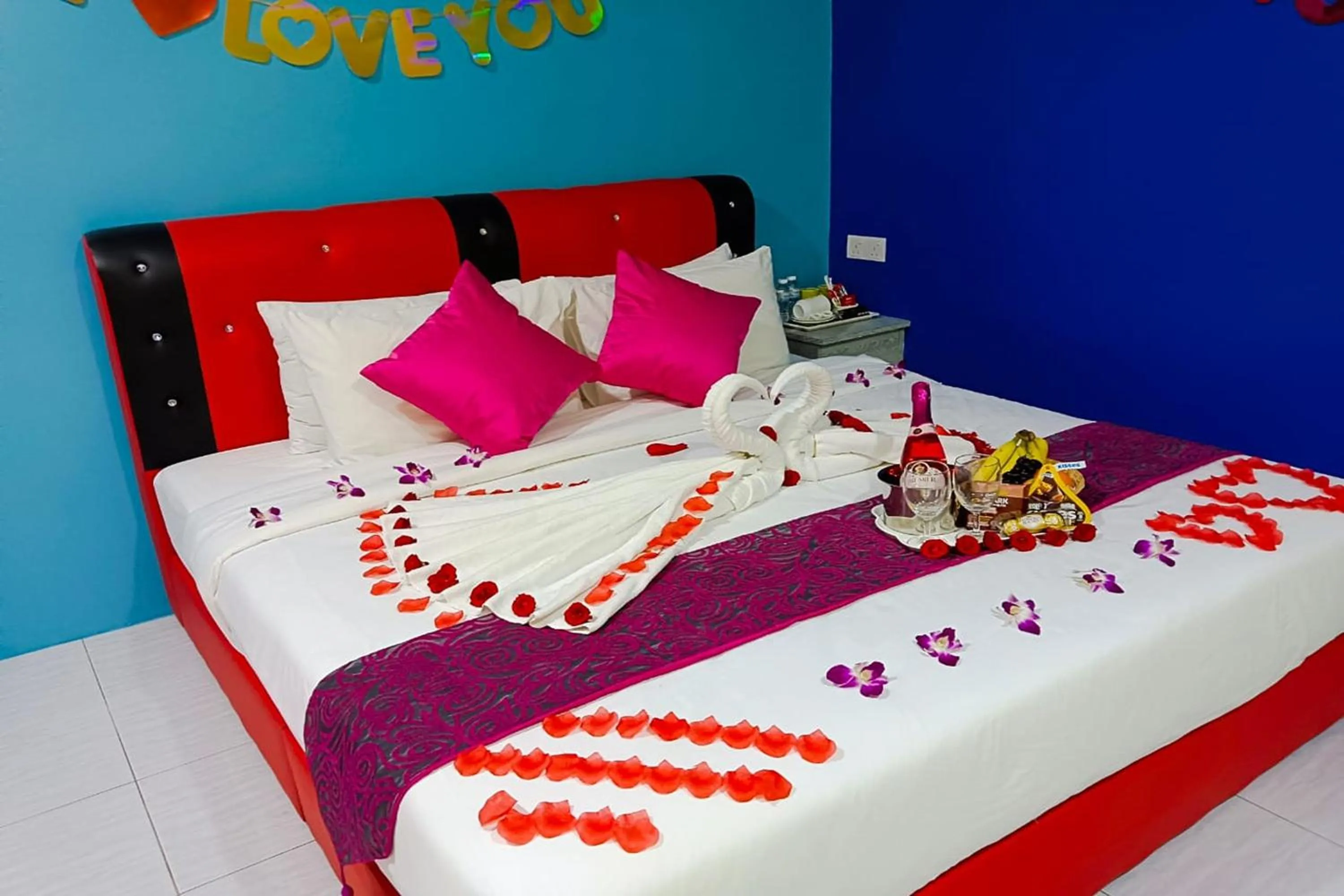 Bed in SY JERANTUT HOTEL