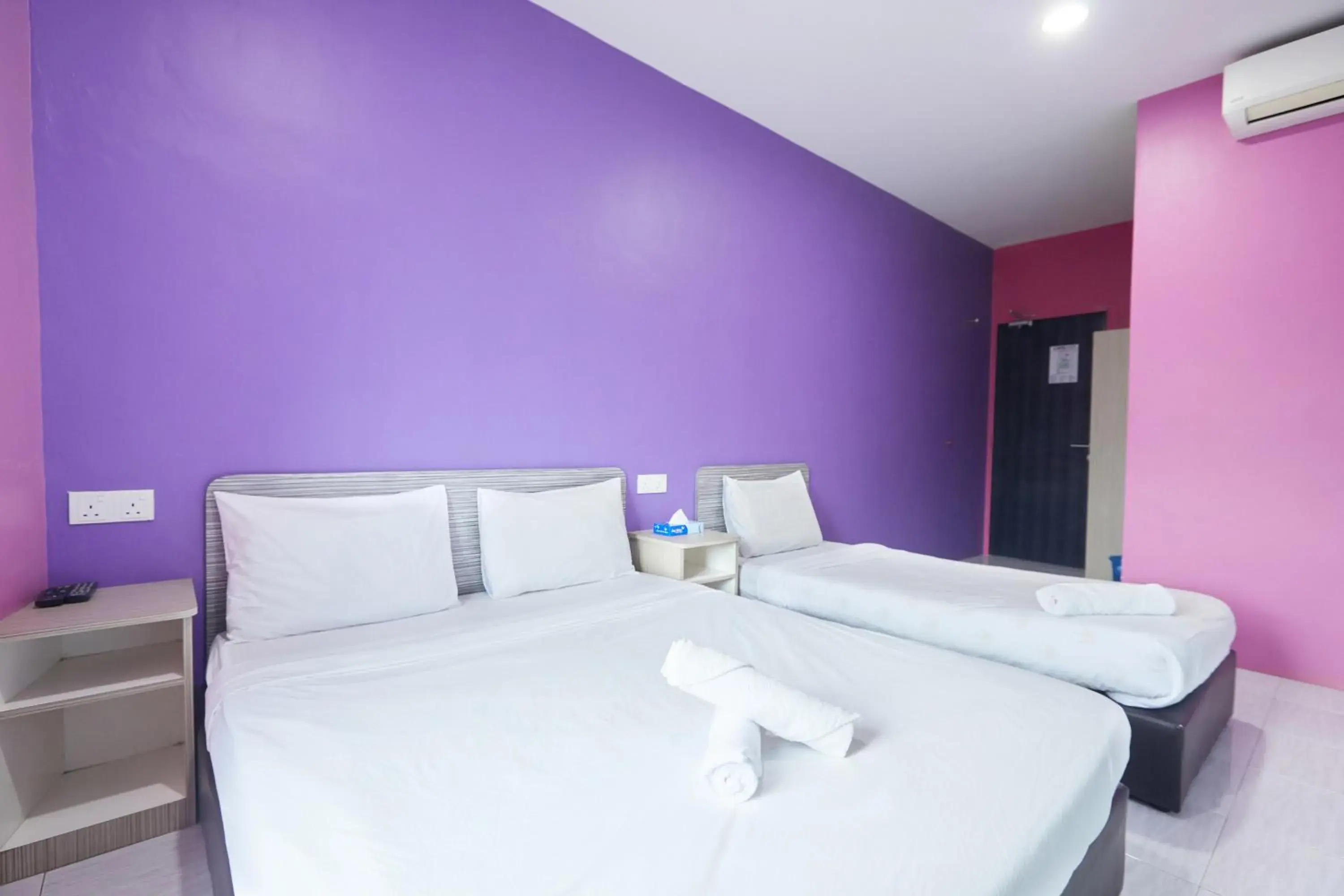 Triple Room in SY JERANTUT HOTEL Triple Room in SY JERANTUT HOTEL