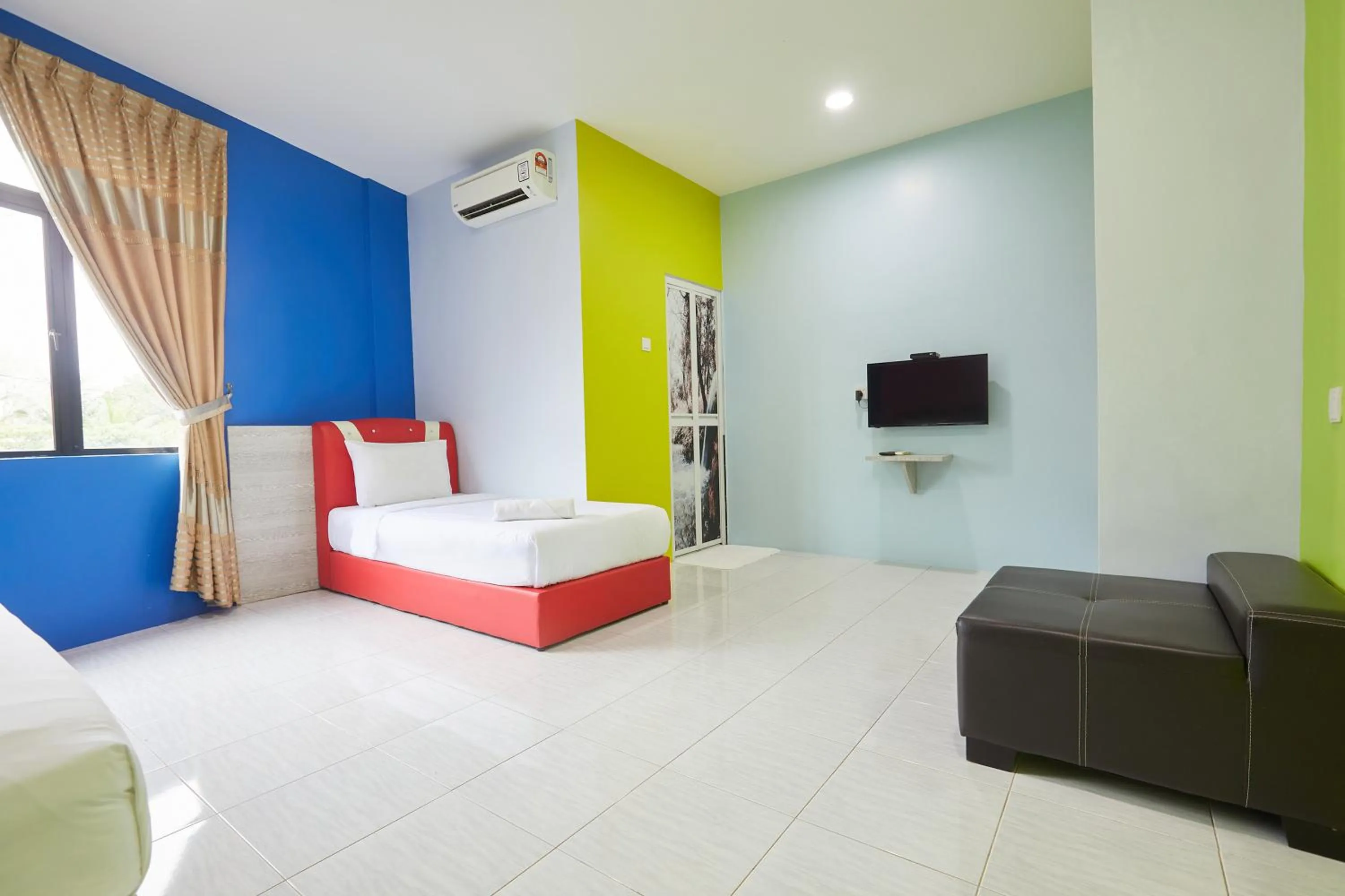 Bed in SY JERANTUT HOTEL